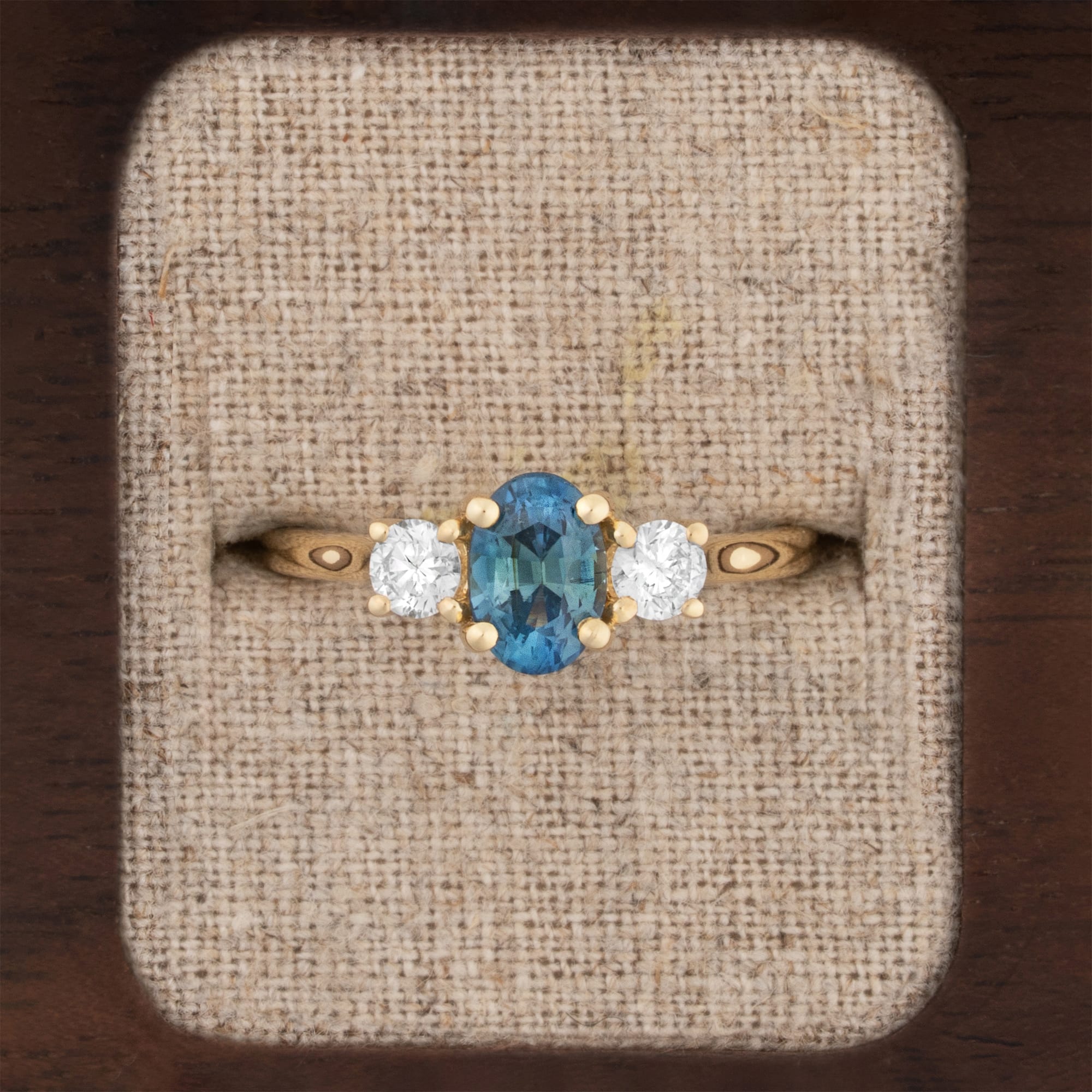 Ocean teal sapphire and Diamond ring — 1