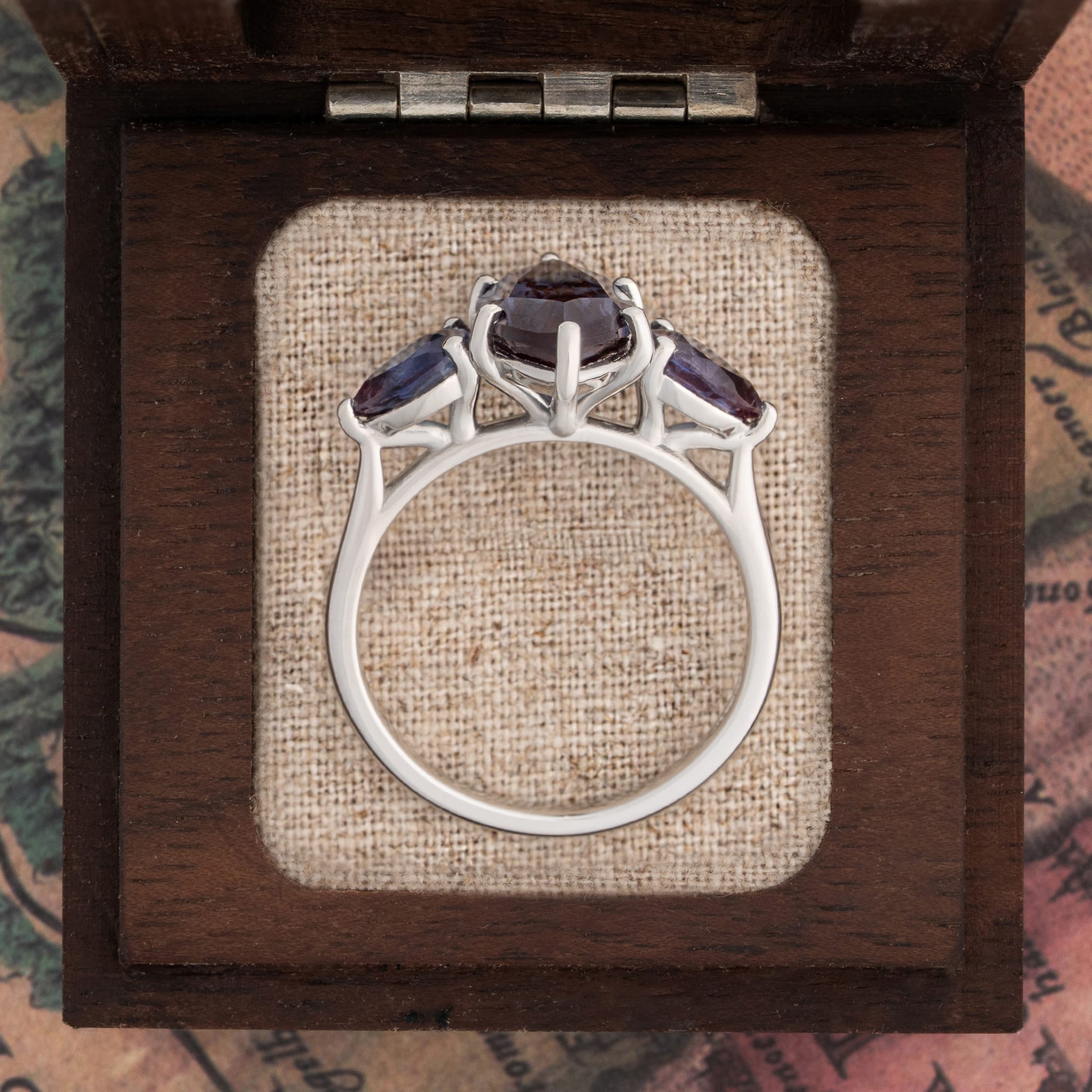 Alexandrite marquise trilogy ring — 4