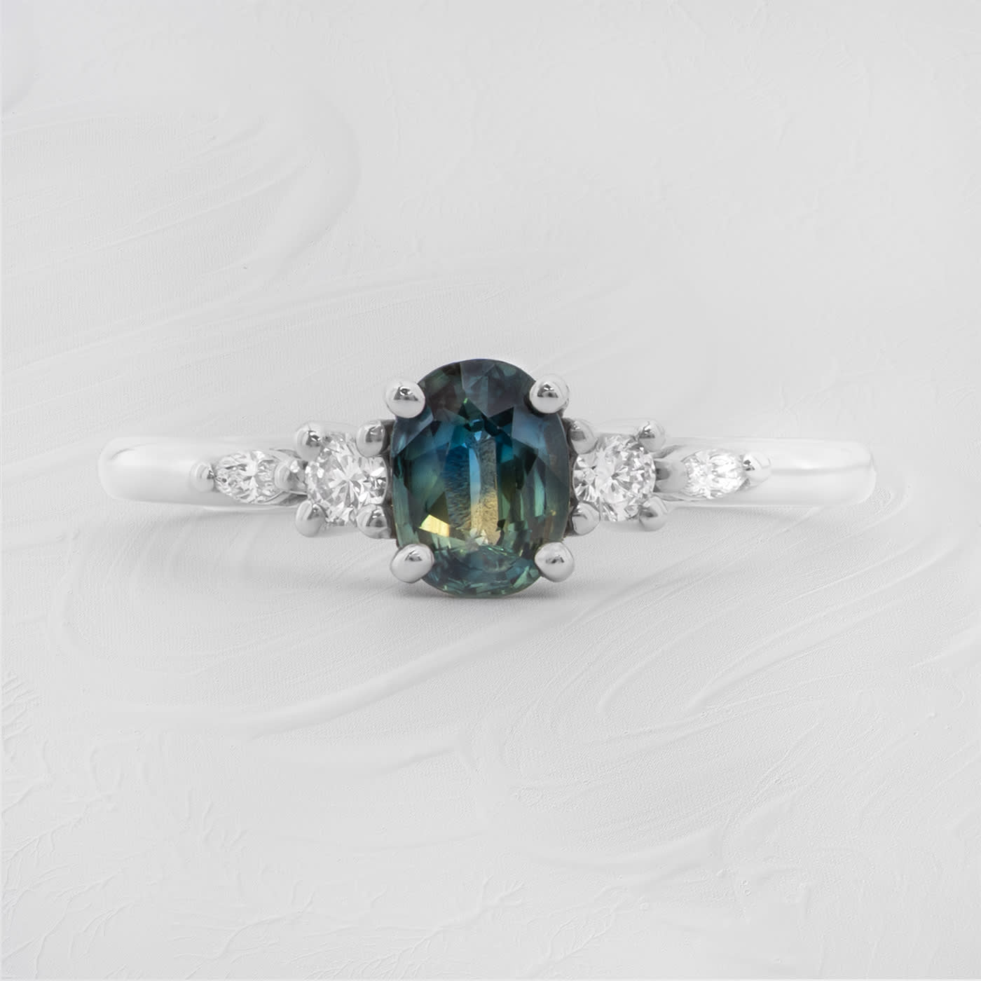 Parti sapphire and diamond ring — 1