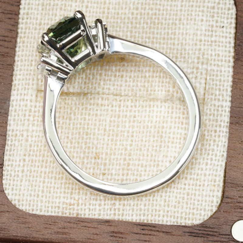 Art deco inspired green sapphire and diamond ring — 2