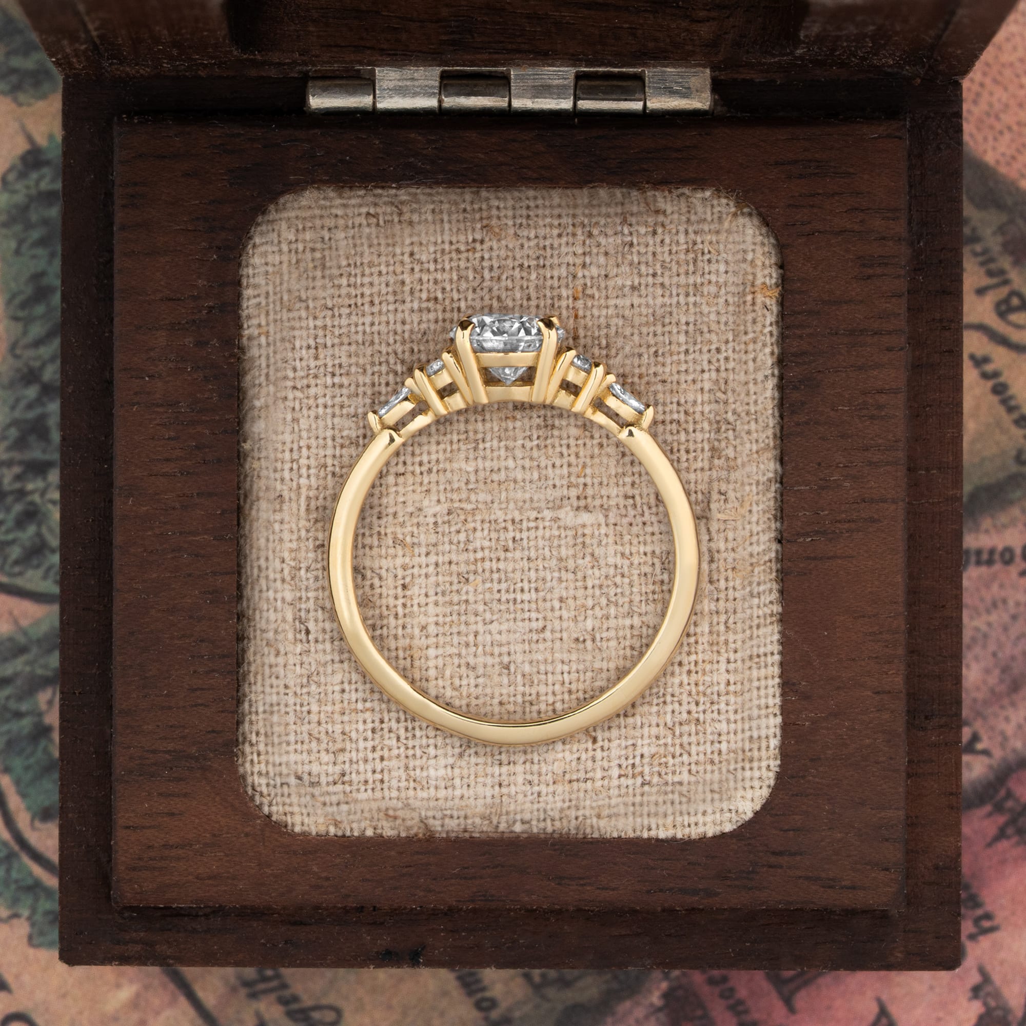 'Arlet' Round lab grown diamond 5 stone ring — 3