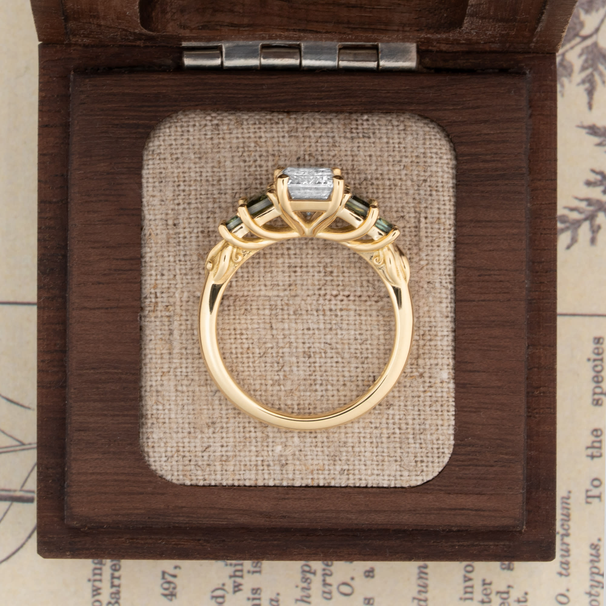 'Evermore' Diamond and sapphire ring — 3