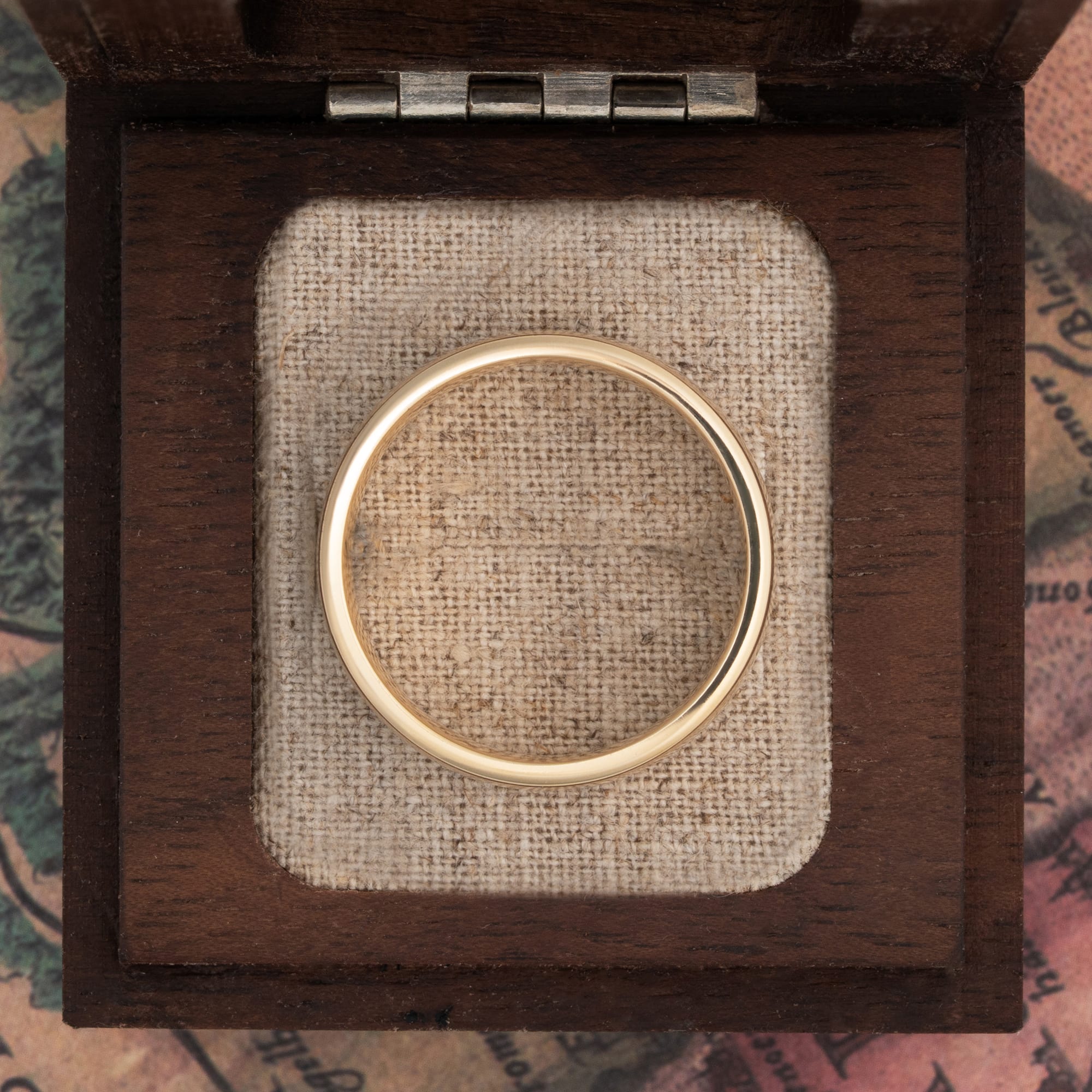 Traditional court wedding band  — 4