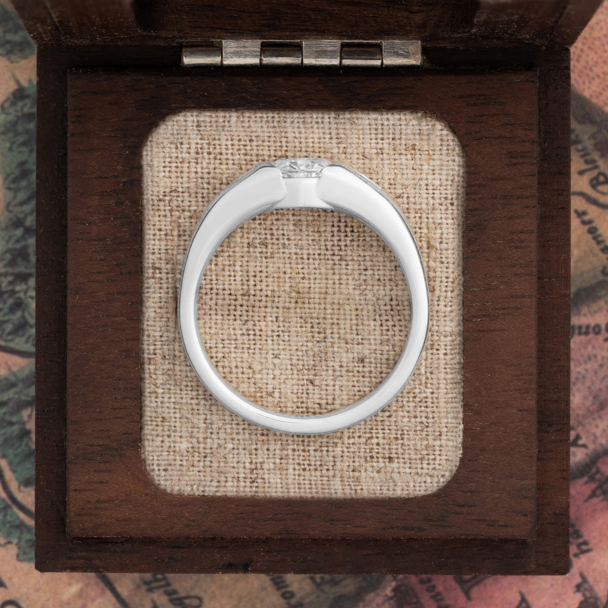 Oval and baguette lab diamond tapered band — 3