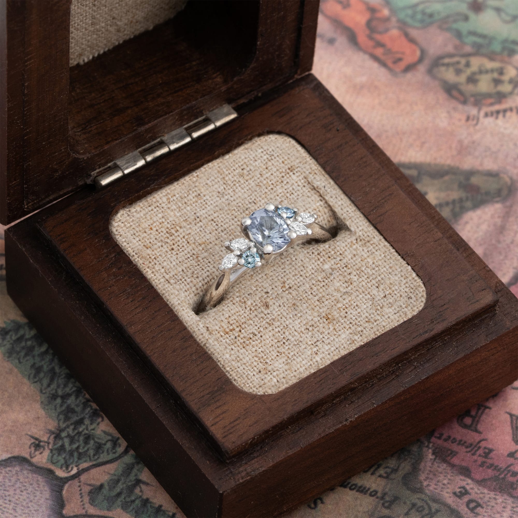 'Dawnflower' Unique Montana sapphire and diamond ring — 2