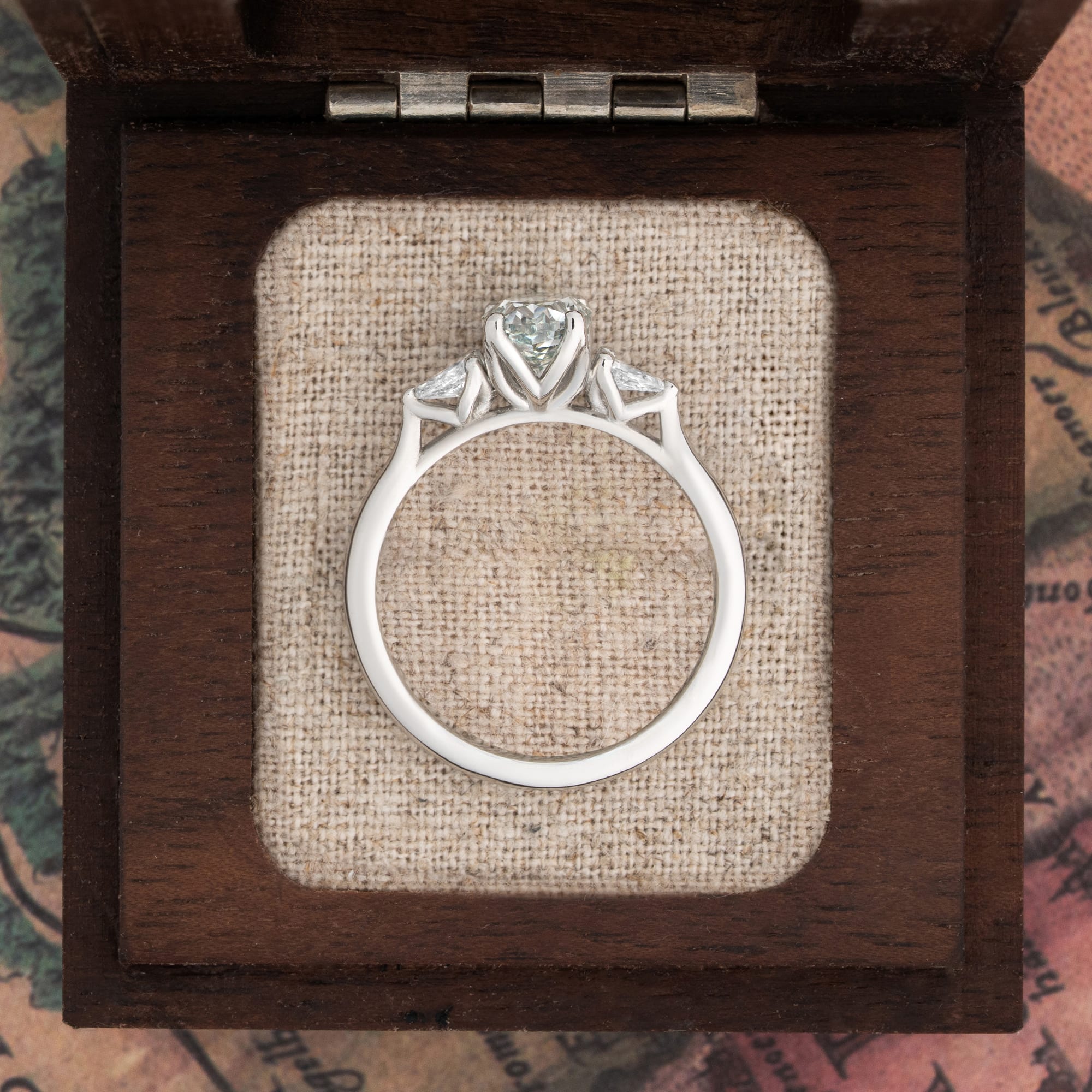 'Ava' Icy diamond ring  — 4