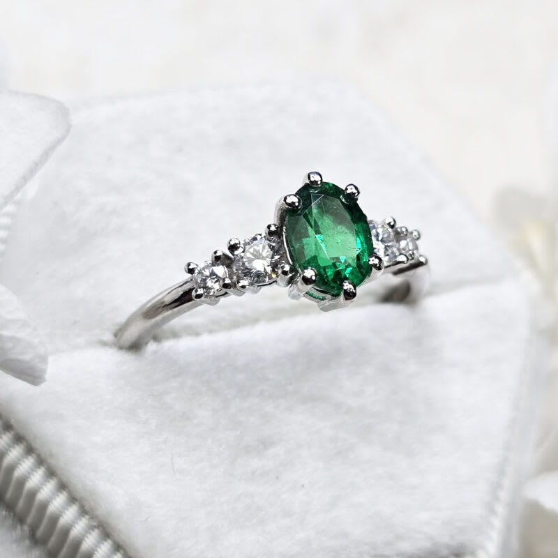 Natural emerald and diamond 5 stone ring — 5