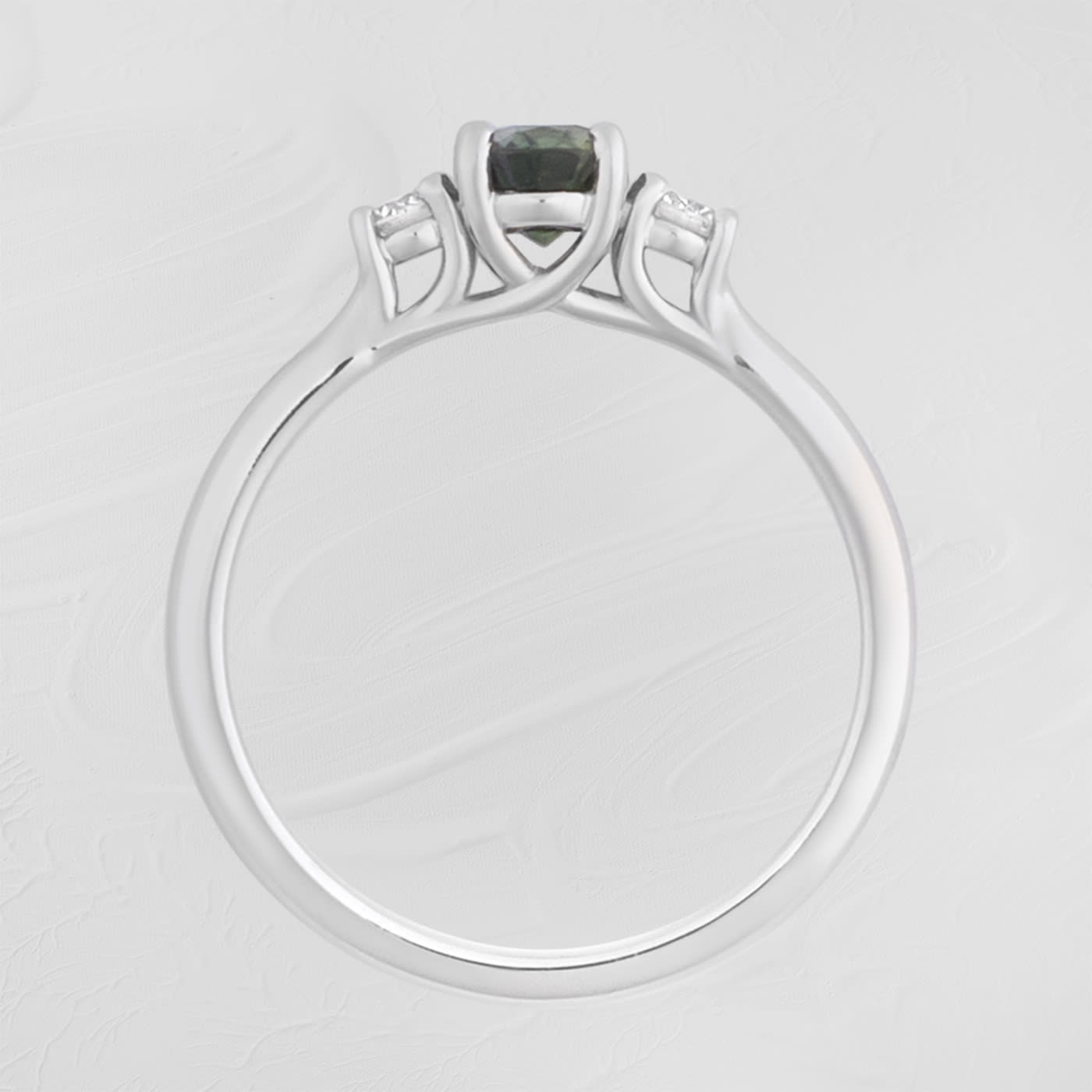 Green sapphire and diamond ring — 3
