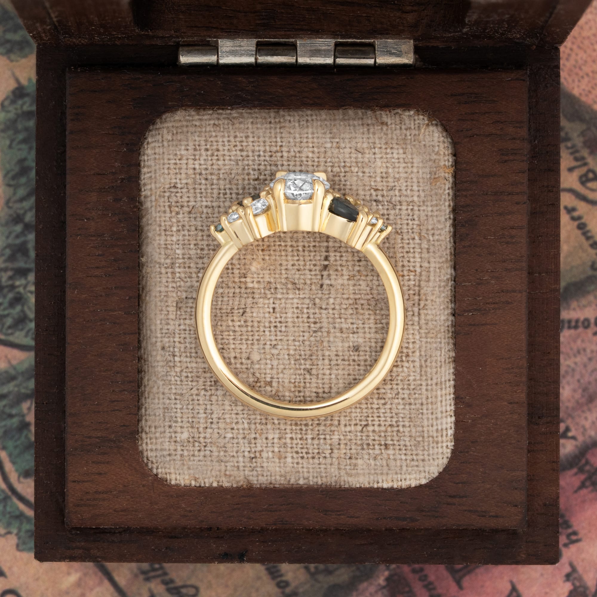 'Wildflower' Diamond and sapphire ring — 3
