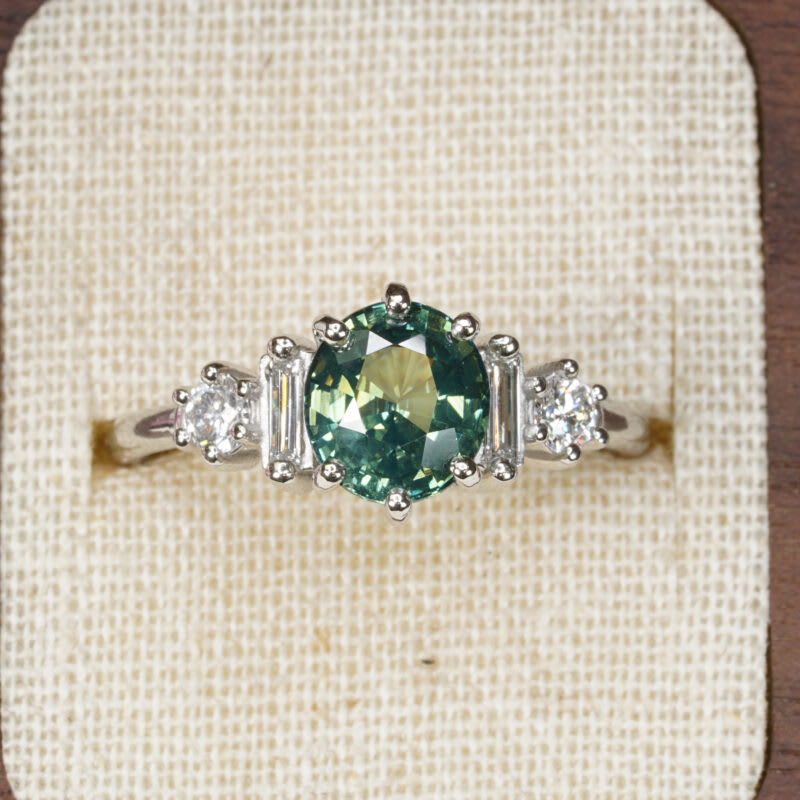 Art deco green sapphire and lab grown diamond ring — 2