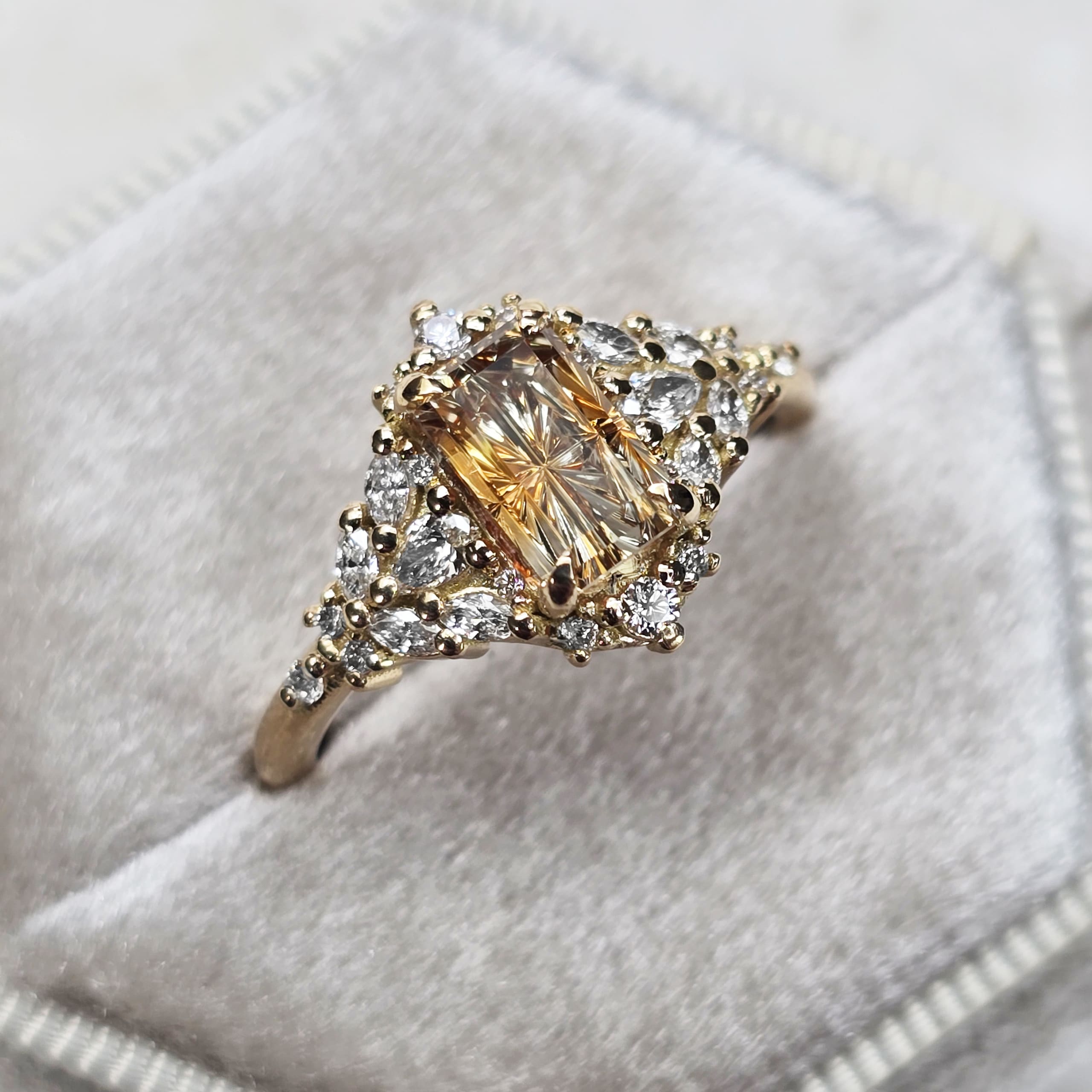 'Meadow' Parti starbrite sapphire and diamond ring — 2