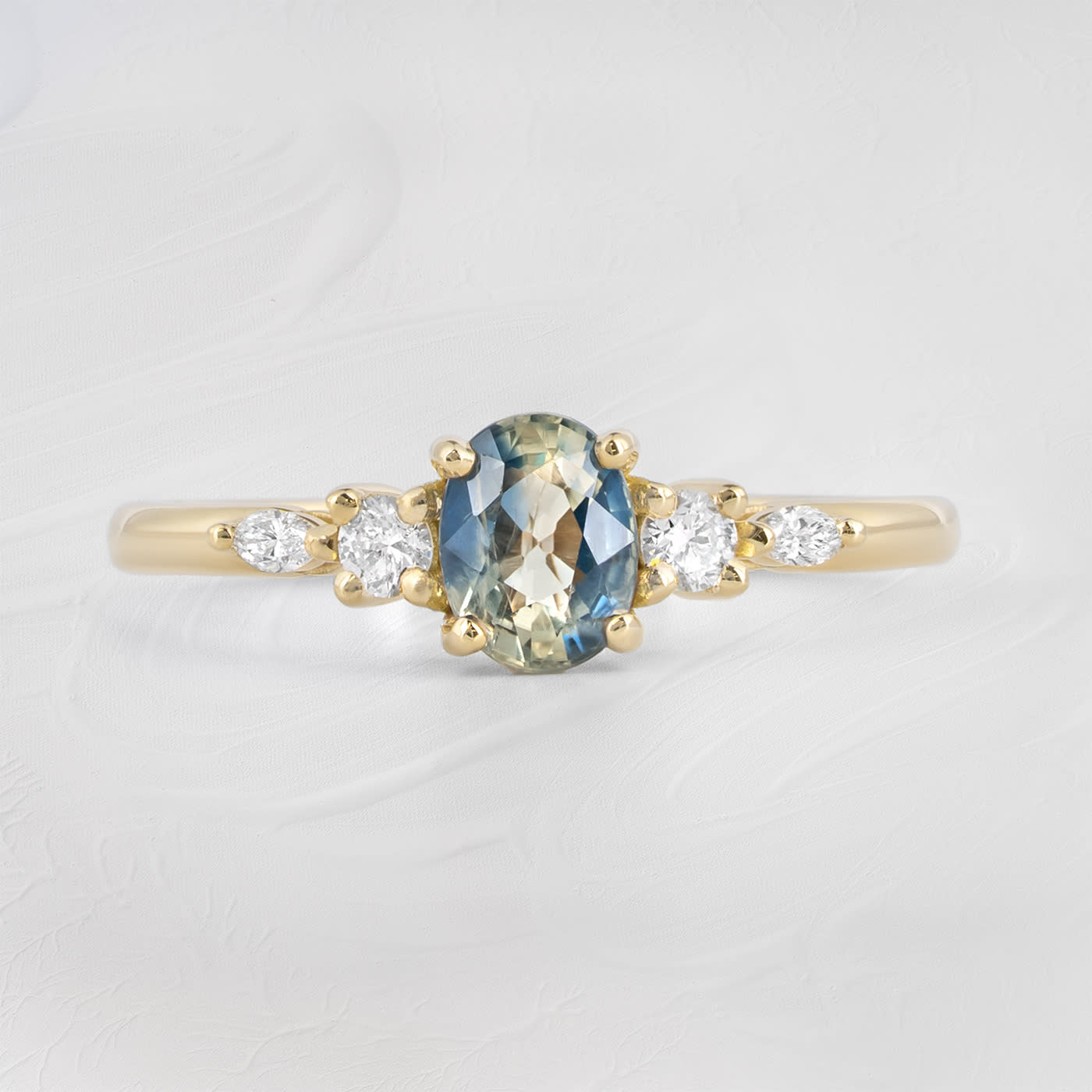 Parti sapphire and diamond ring — 1