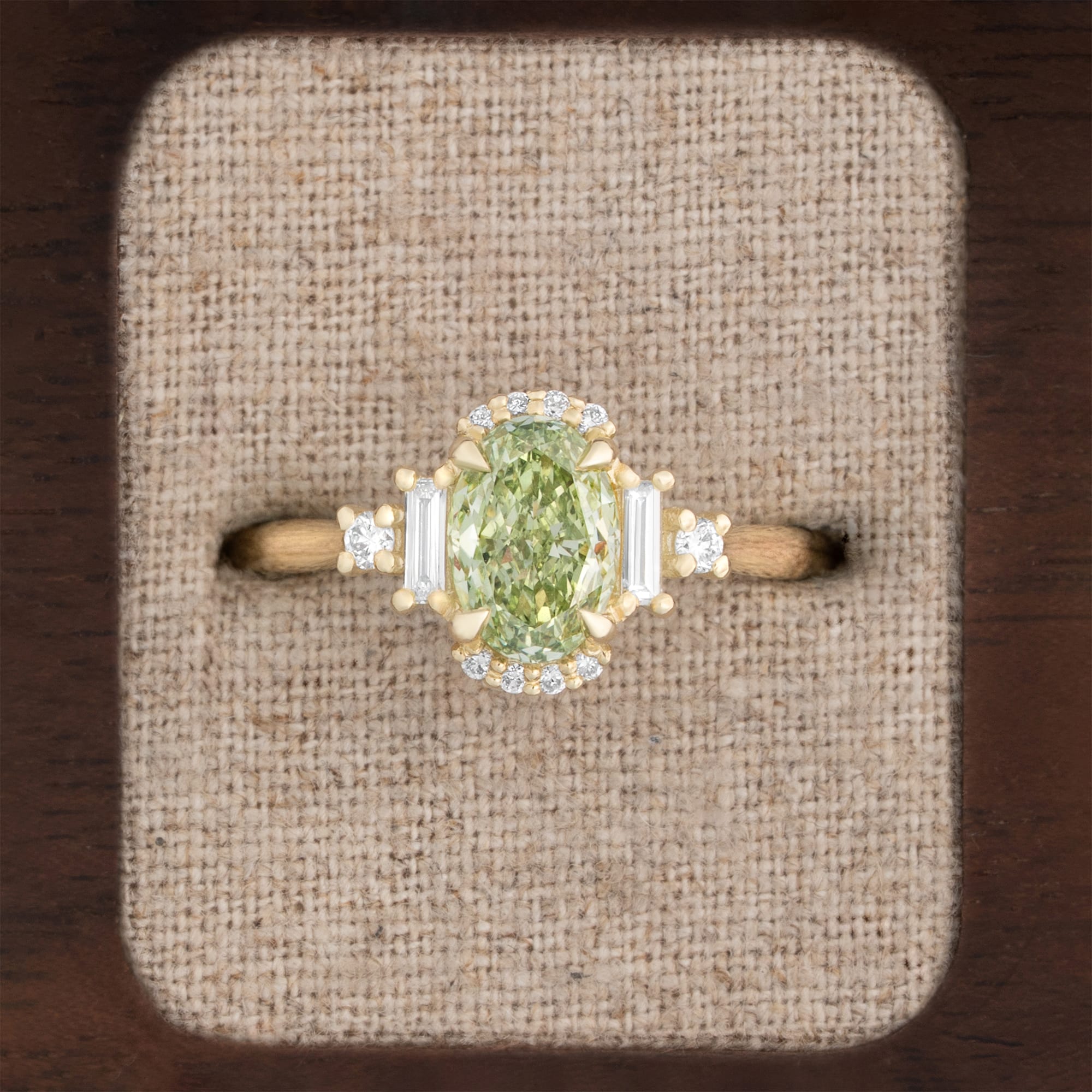 'Isla' Green grown diamond ring — 1