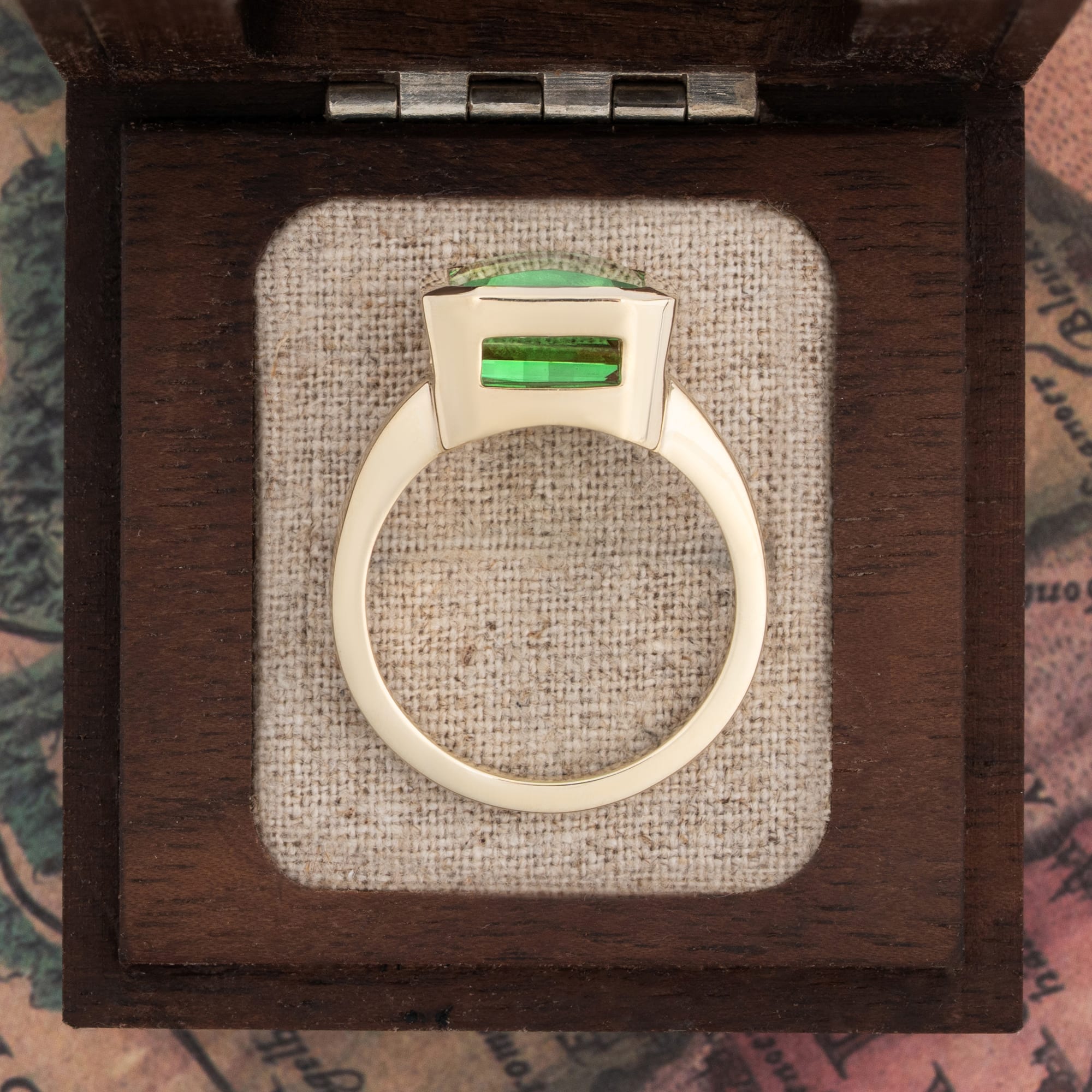 'Pixel' Green garnet solitaire ring — 5