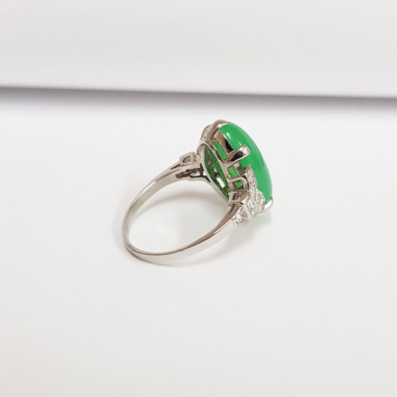 Antique jade and diamond ring circa 1920s art deco in platinum — 2