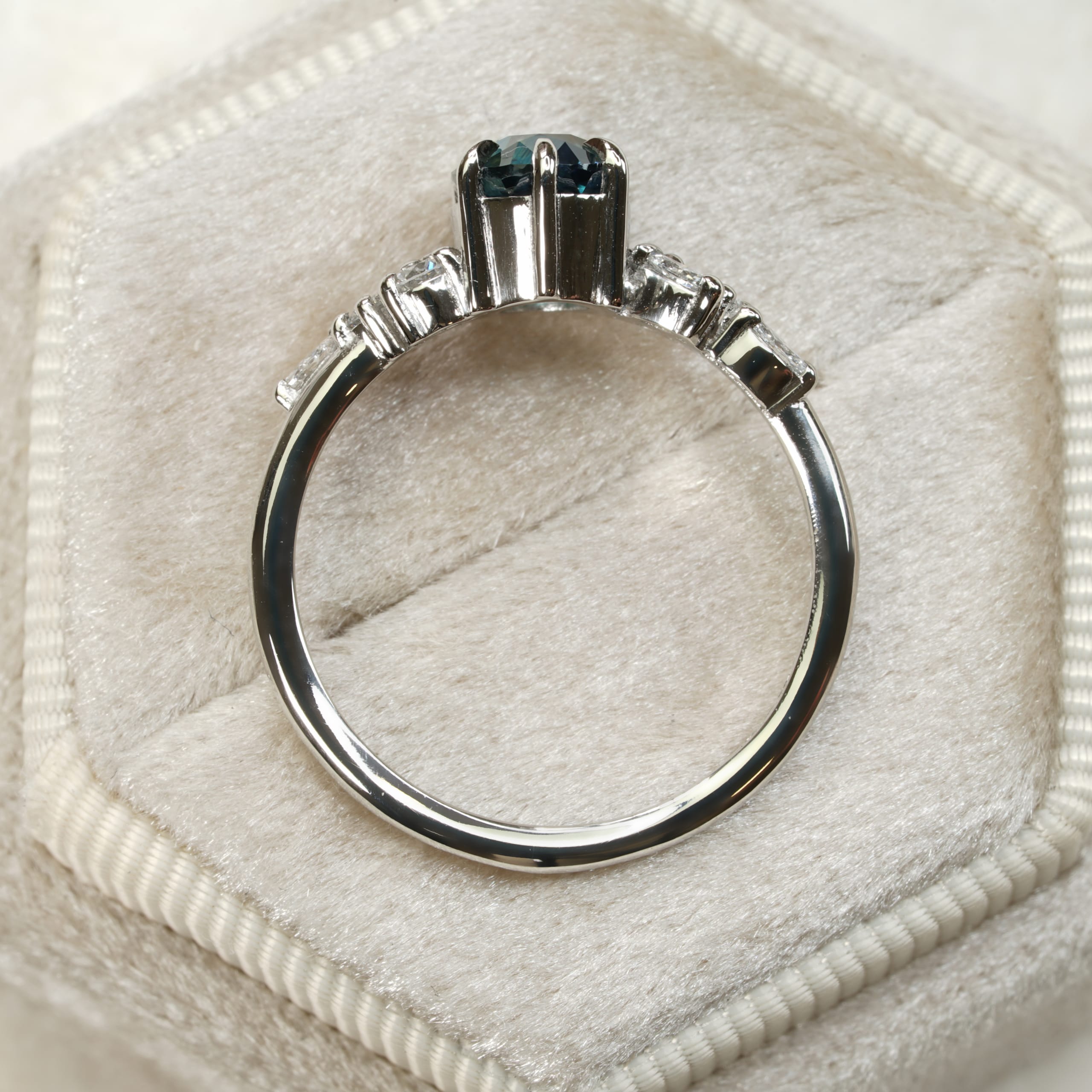 Teal sapphire and diamond floral ring — 3