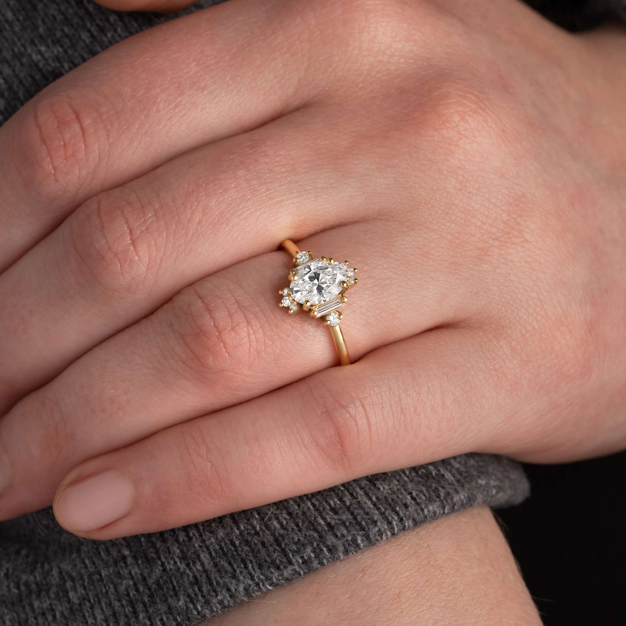 Oval lab grown diamond cluster ring in 18ct yellow gold — 4