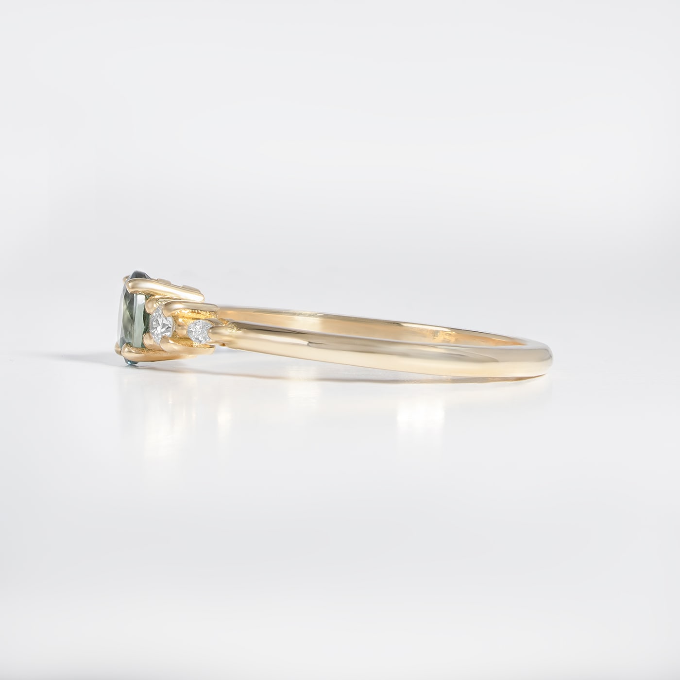 Teal sapphire and diamond ring — 2