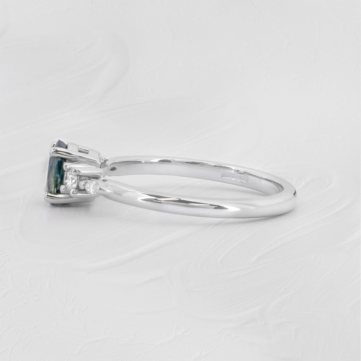 Parti sapphire and diamond ring — 3