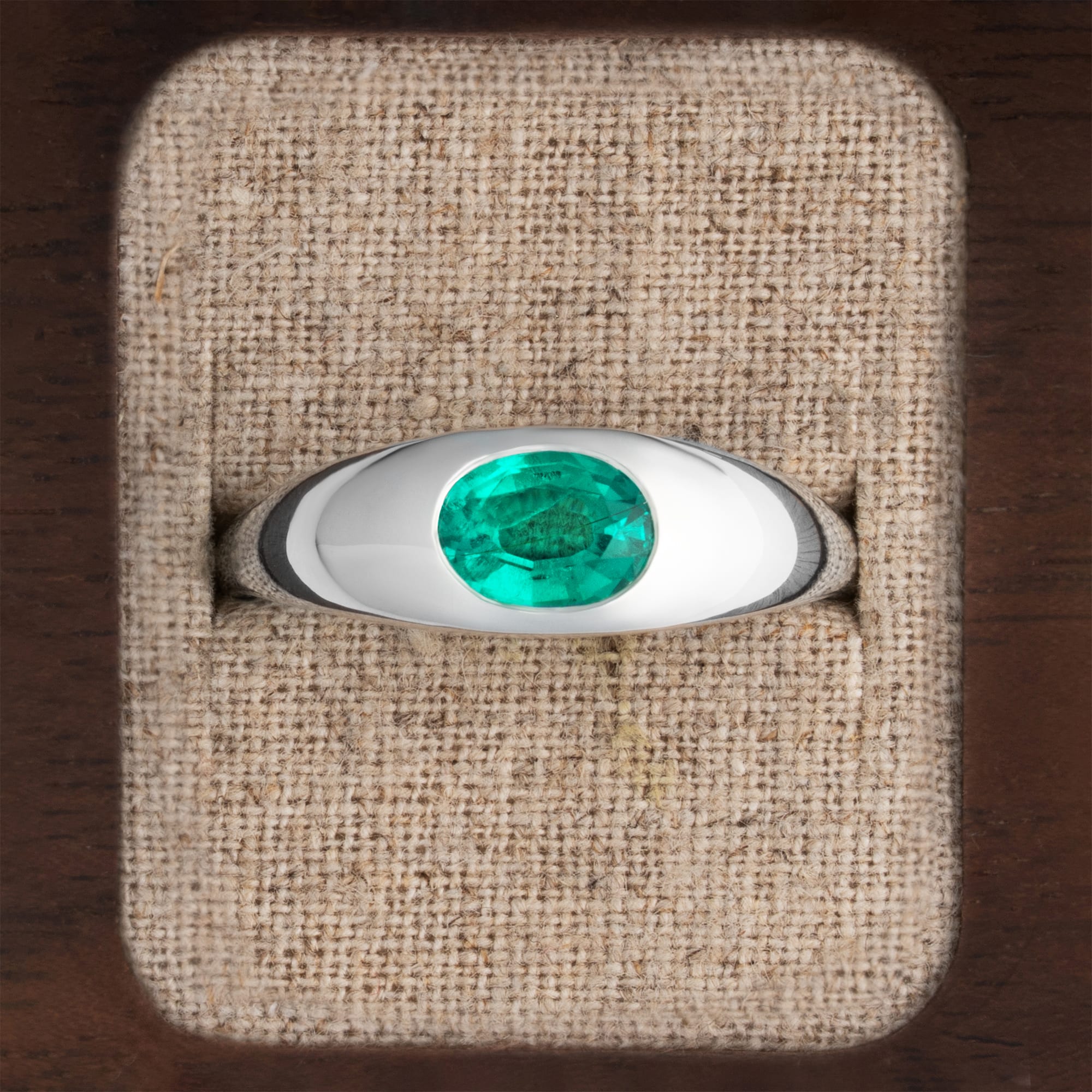 Lab emerald bezel set ring  — 5