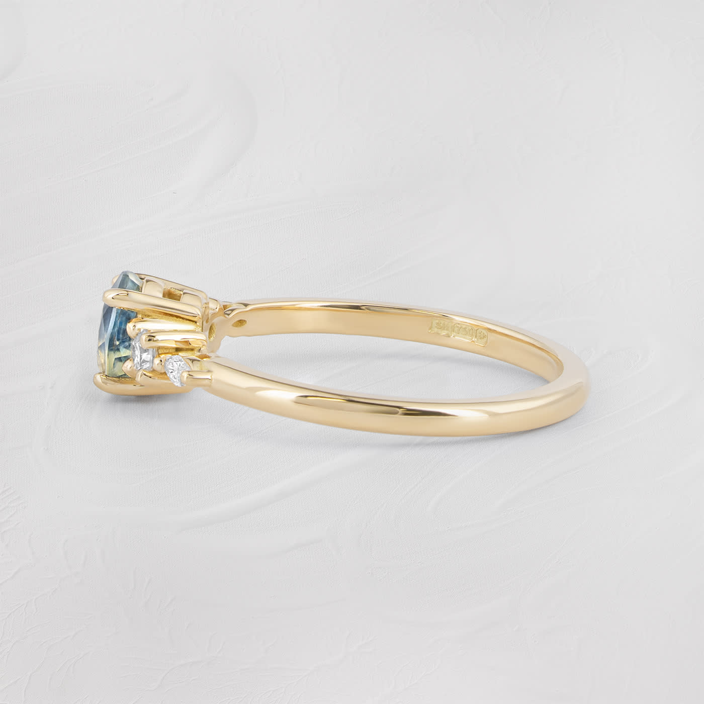 Parti sapphire and diamond ring — 3