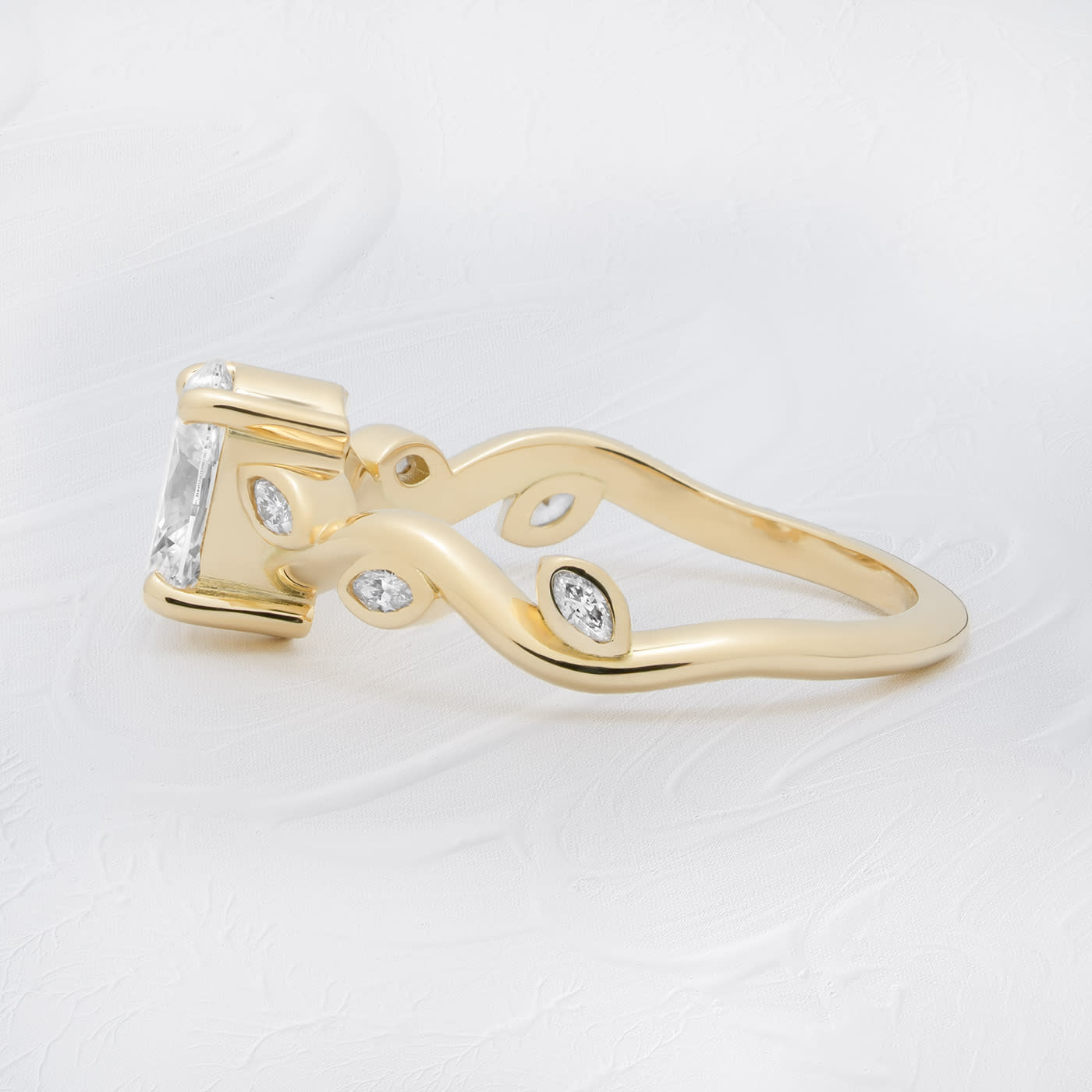 Oval lab grown diamond floral ring — 3