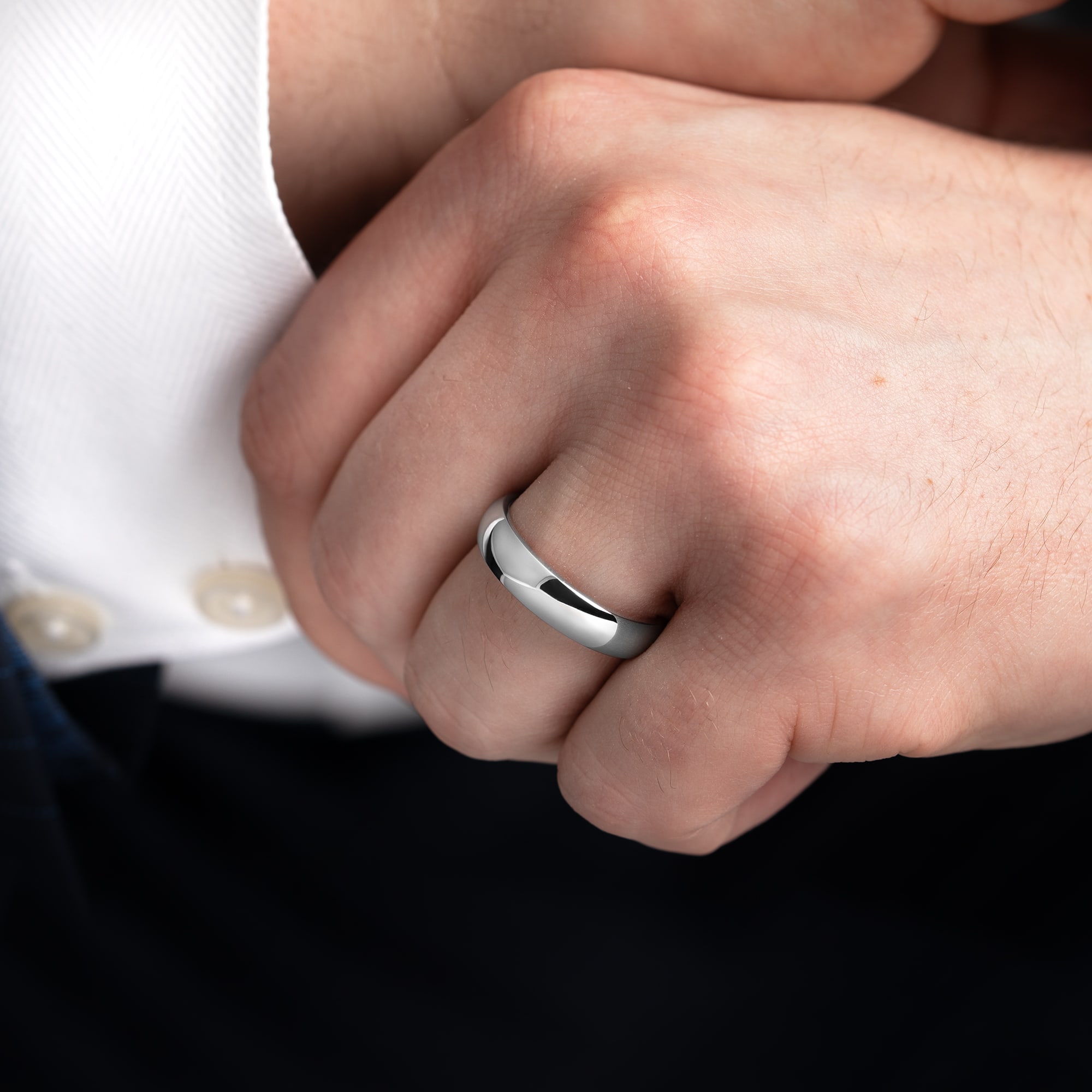 D Shape wedding band 