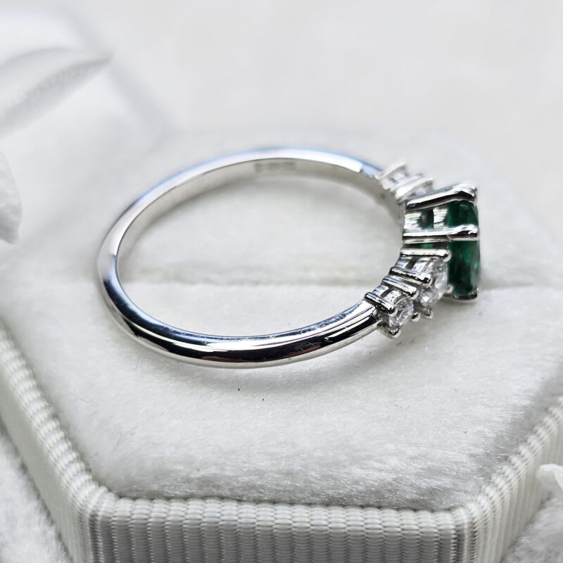 Natural emerald and diamond 5 stone ring — 2
