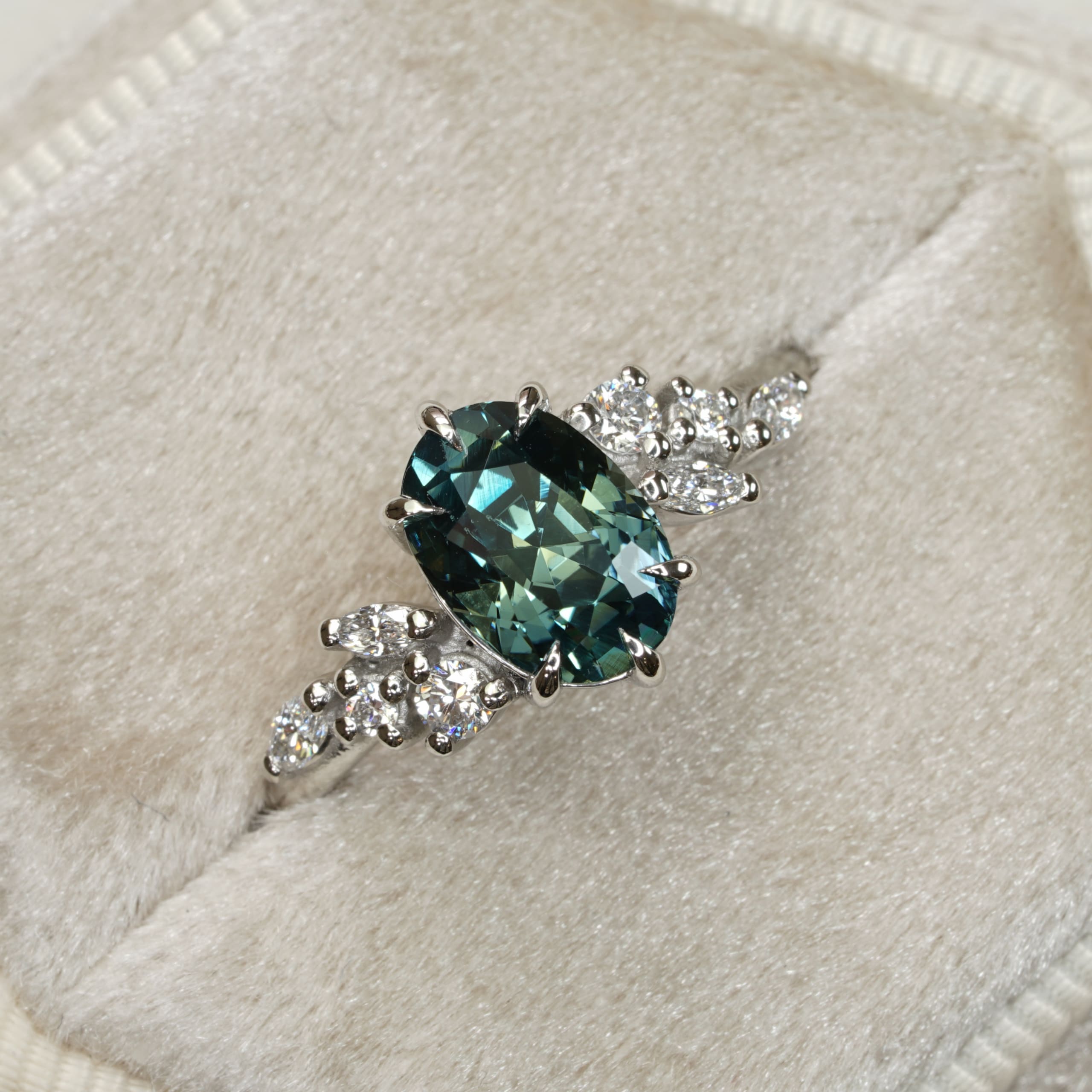 Teal sapphire and diamond floral ring — 2
