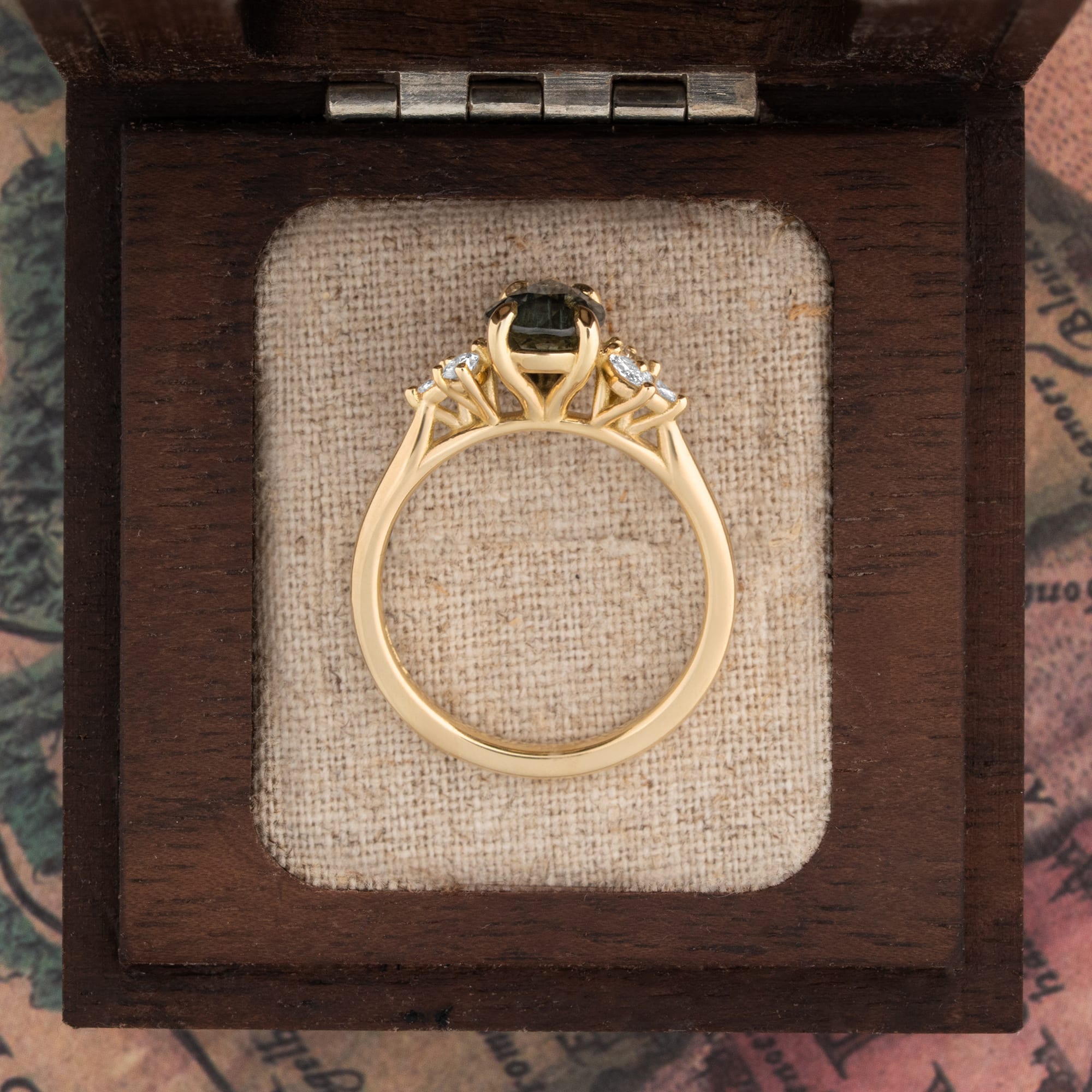 'Dawnflower' Pear sapphire and diamond ring — 1