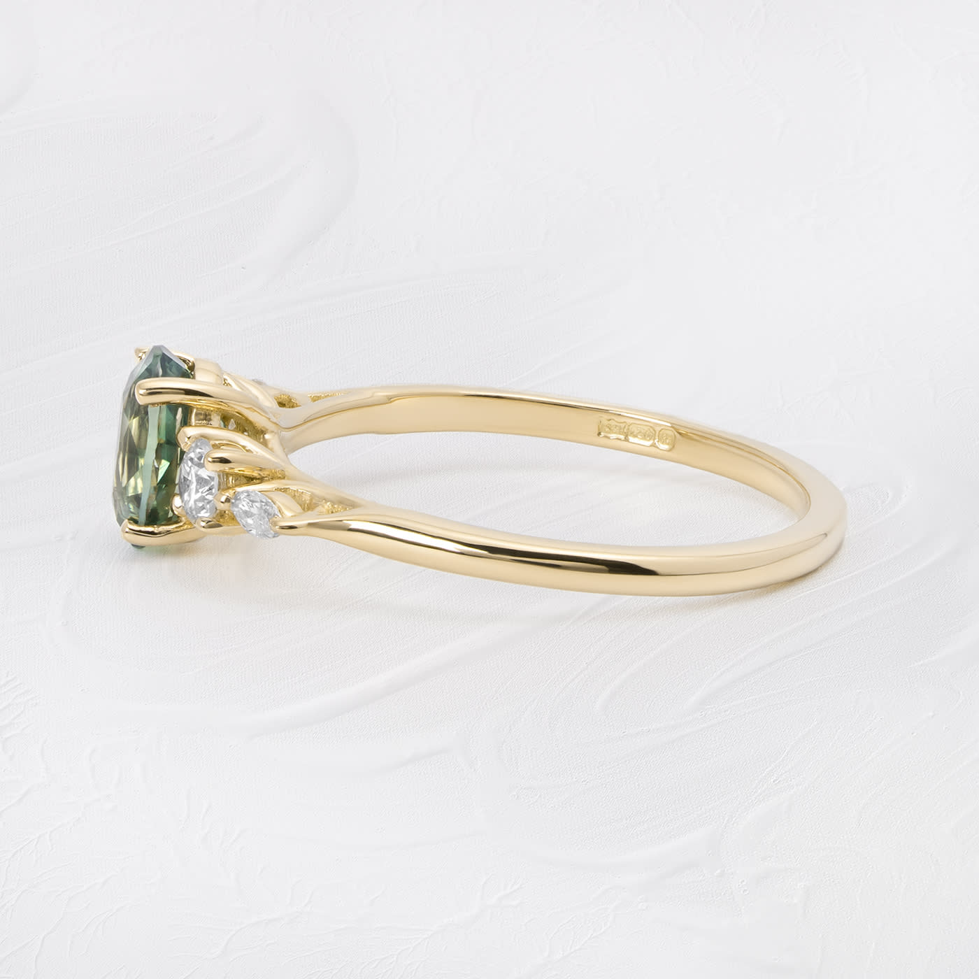 Oval teal sapphire and diamond ring — 2