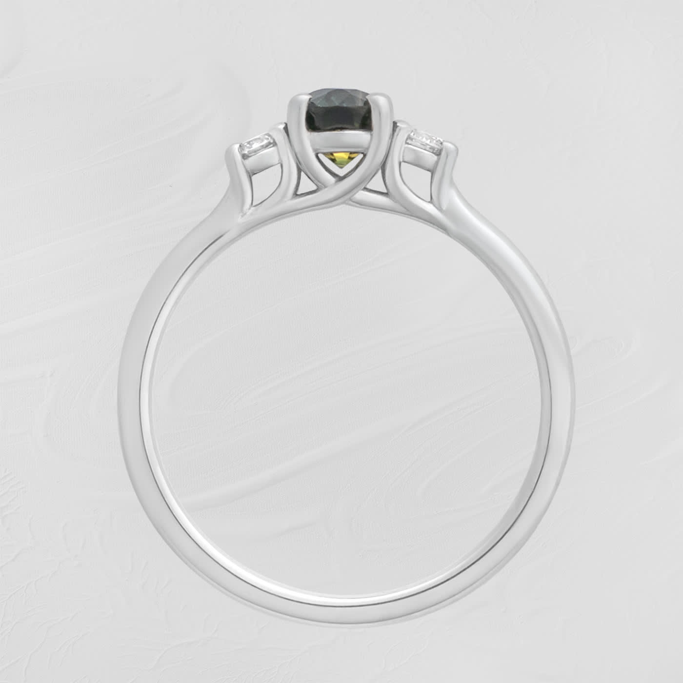 Green sapphire and diamond ring — 2