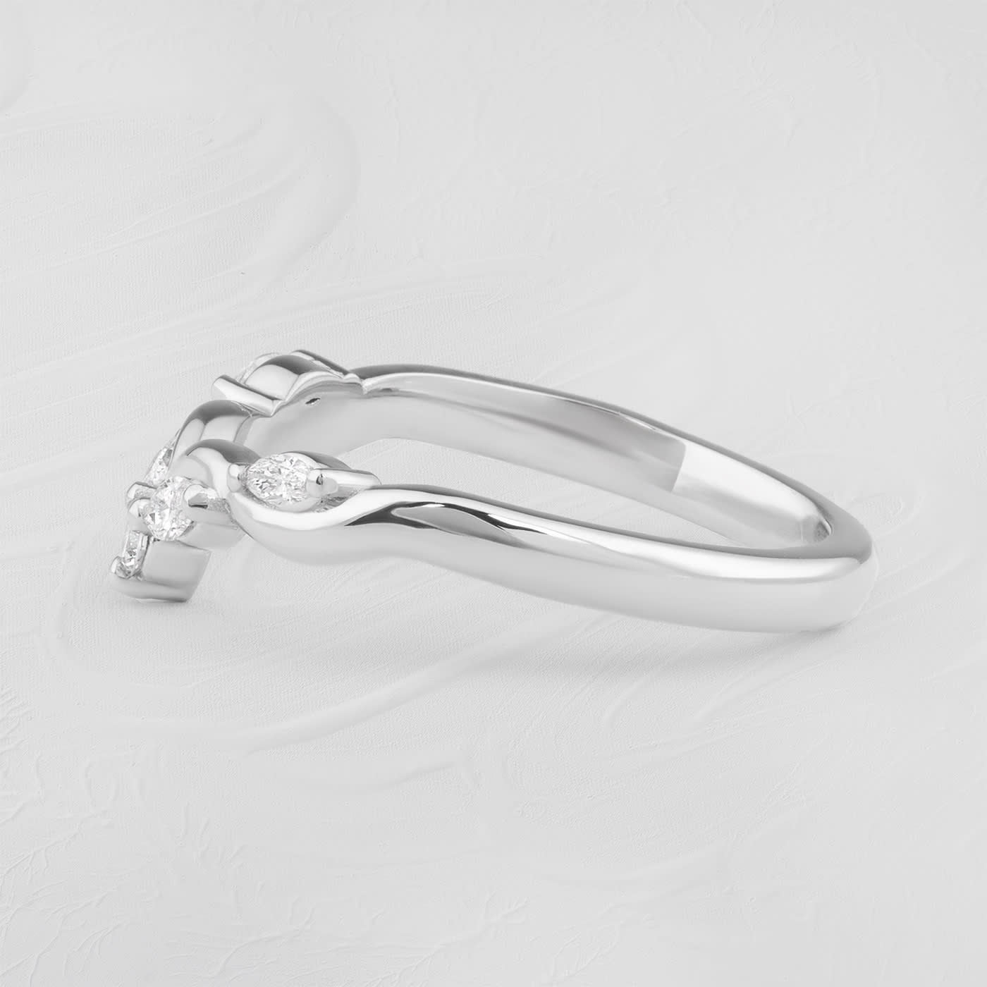 Shaped diamond wedding band — 3