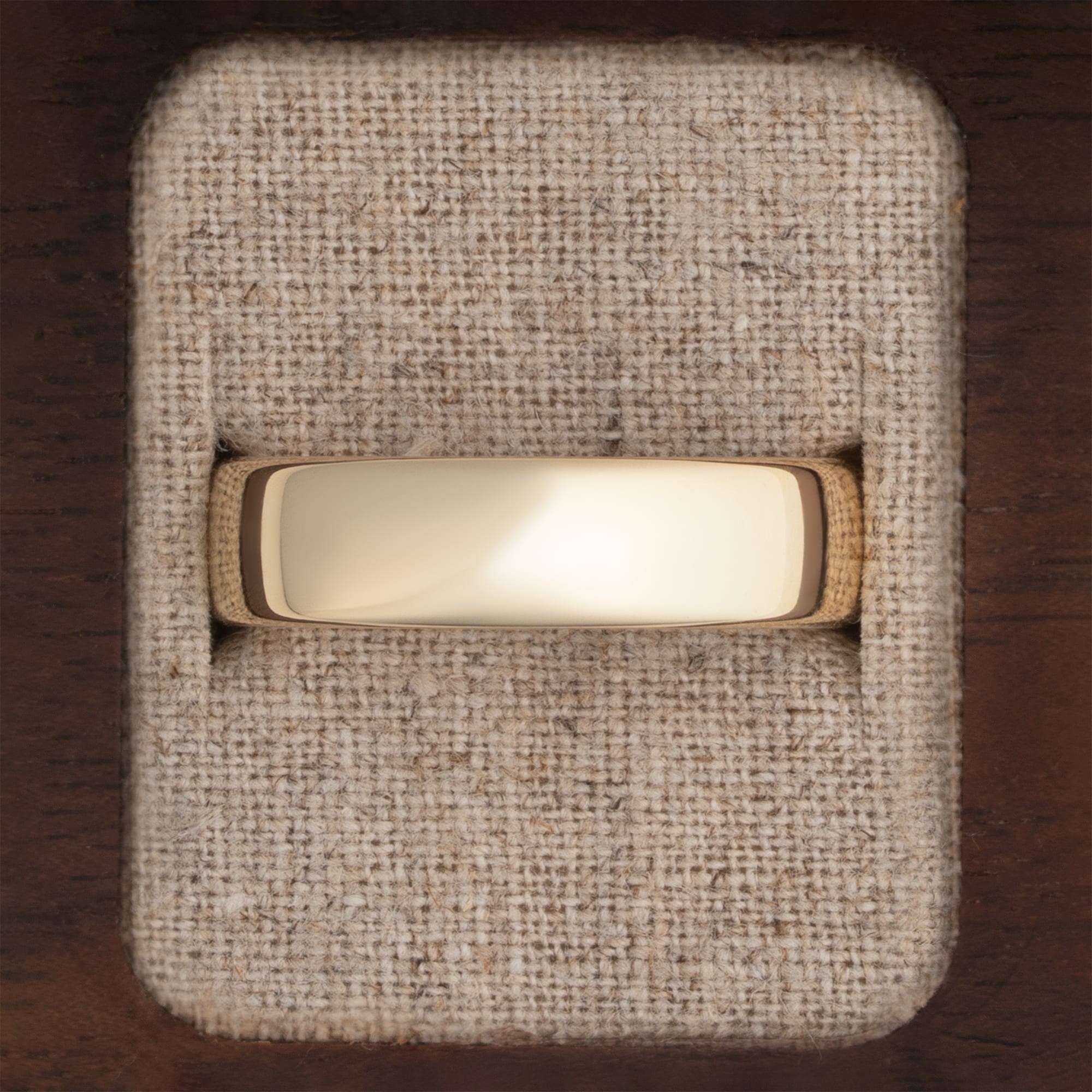 Traditional court wedding band  - alternate view