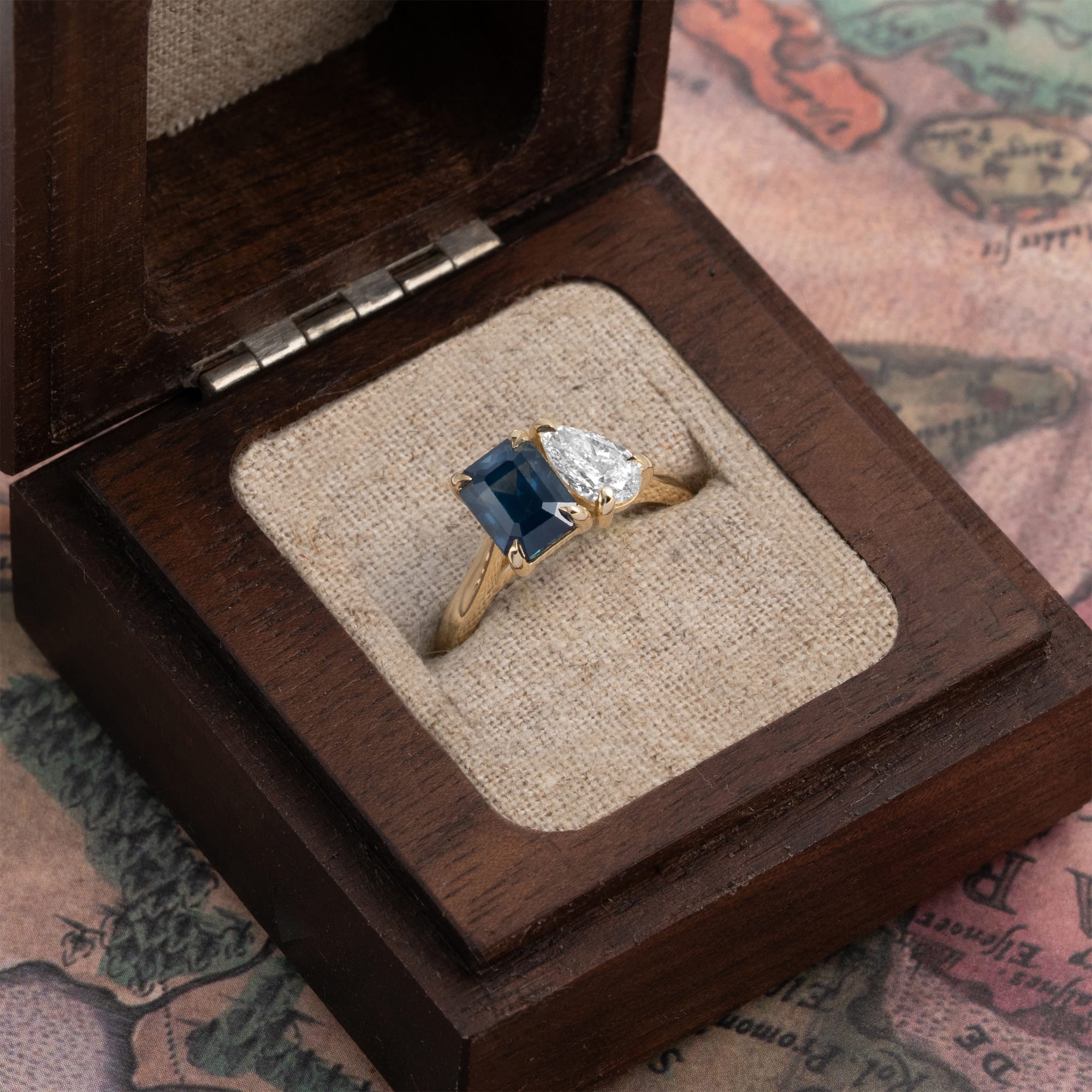 Toi Et Moi Sapphire and Diamond ring — 2