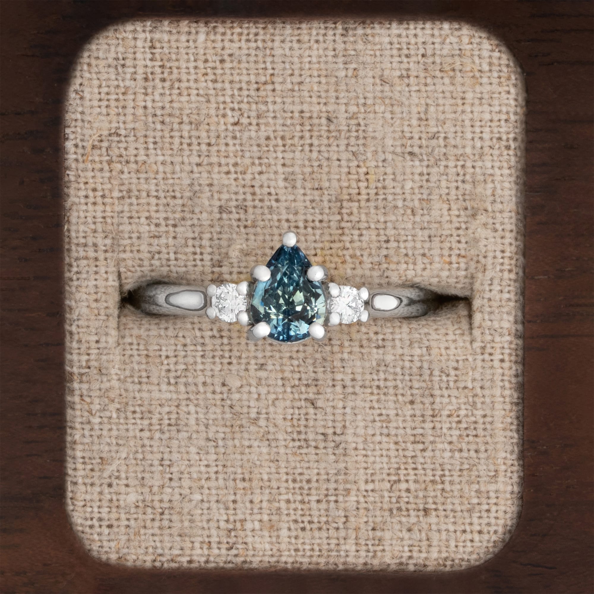 Pear teal sapphire and diamond ring  — 1