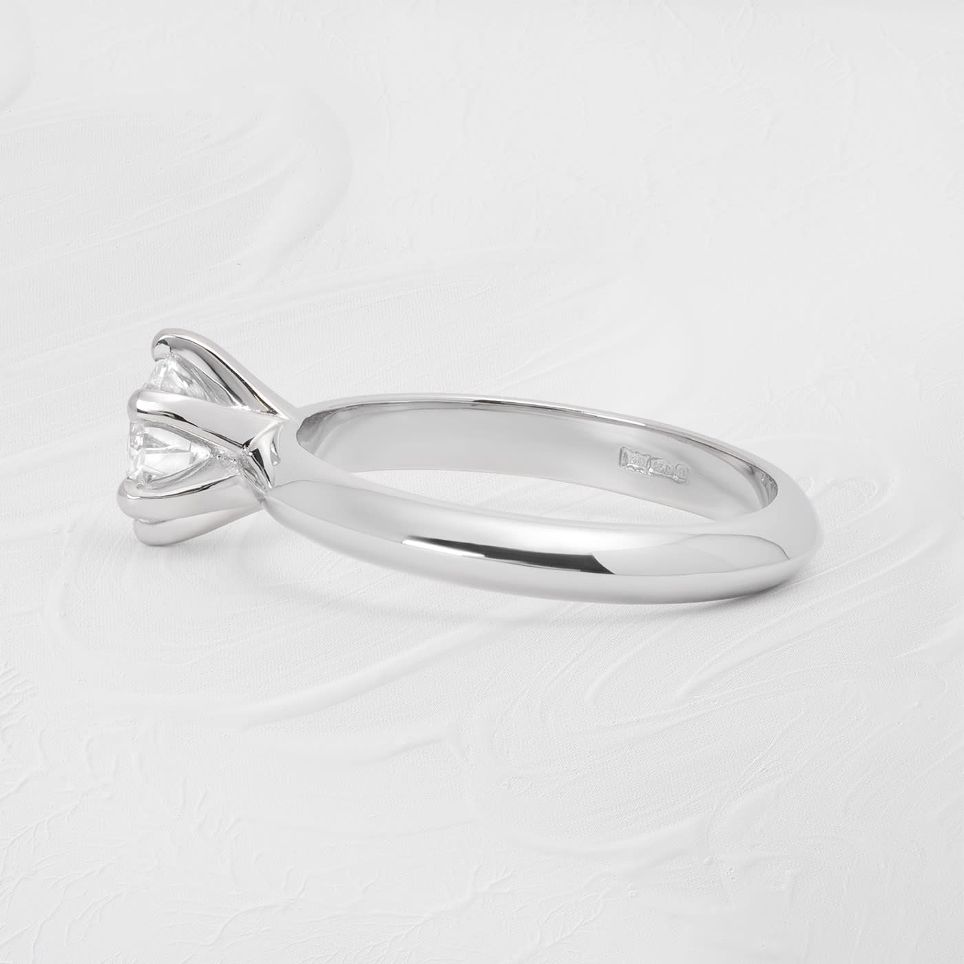Round lab grown diamond knife edge platinum ring  — 3
