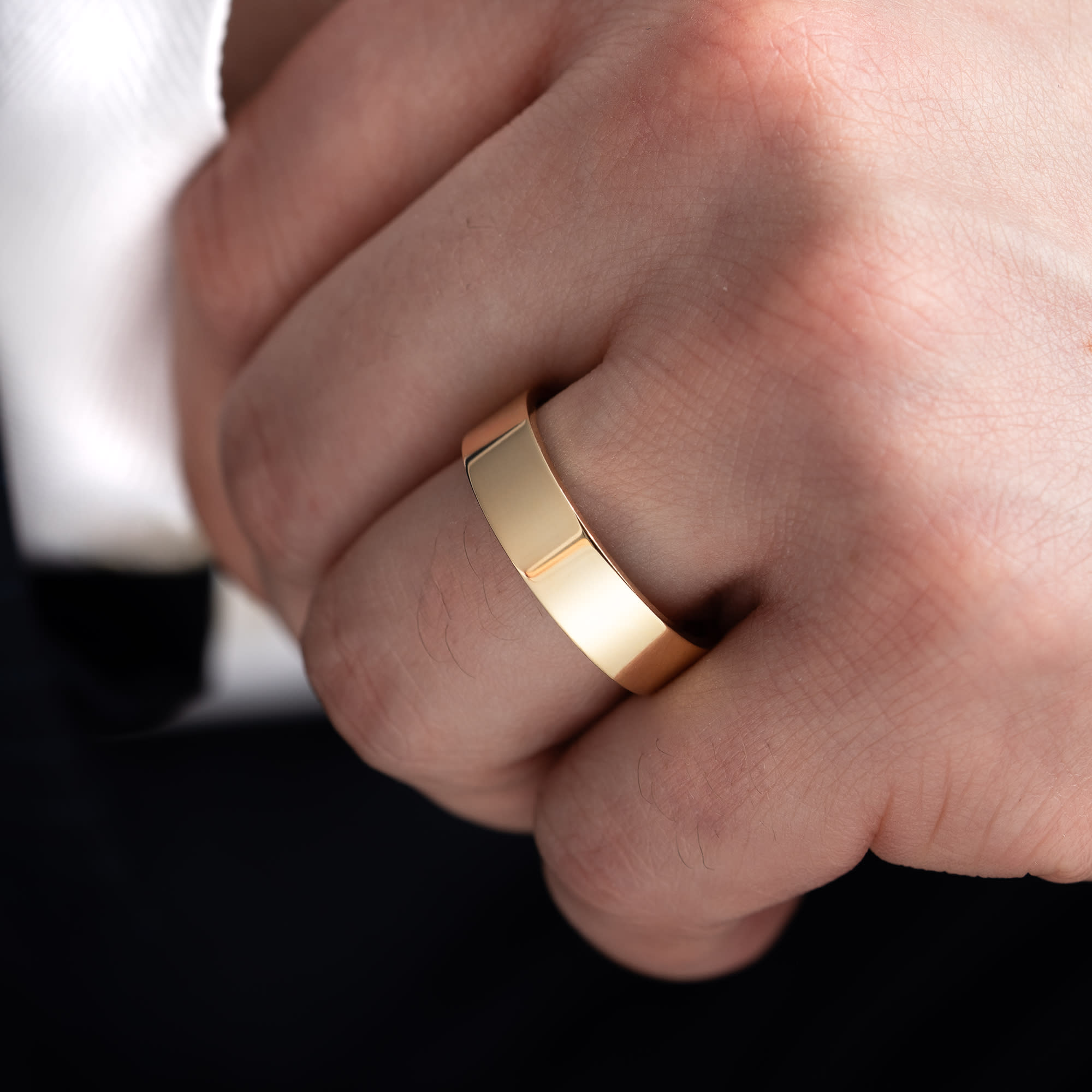 Flat court wedding band 