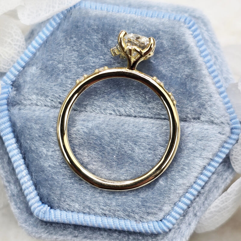 Round lab grown diamond ring in 18ct yellow gold — 6