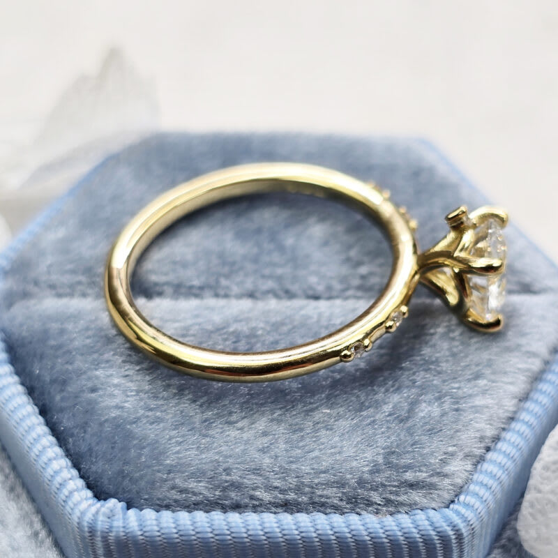 Round lab grown diamond ring in 18ct yellow gold — 5