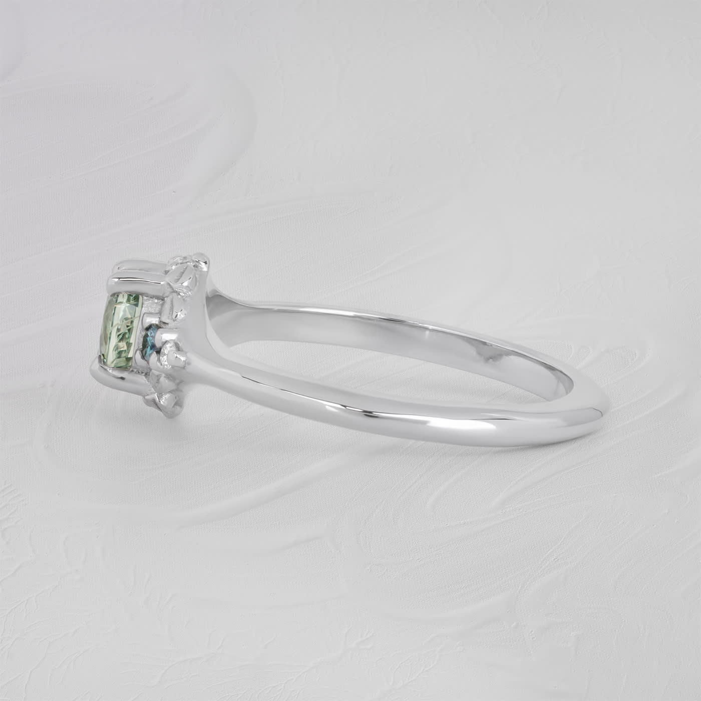'Forest Vow' Sapphire, Alexandrite and Diamond ring — 3