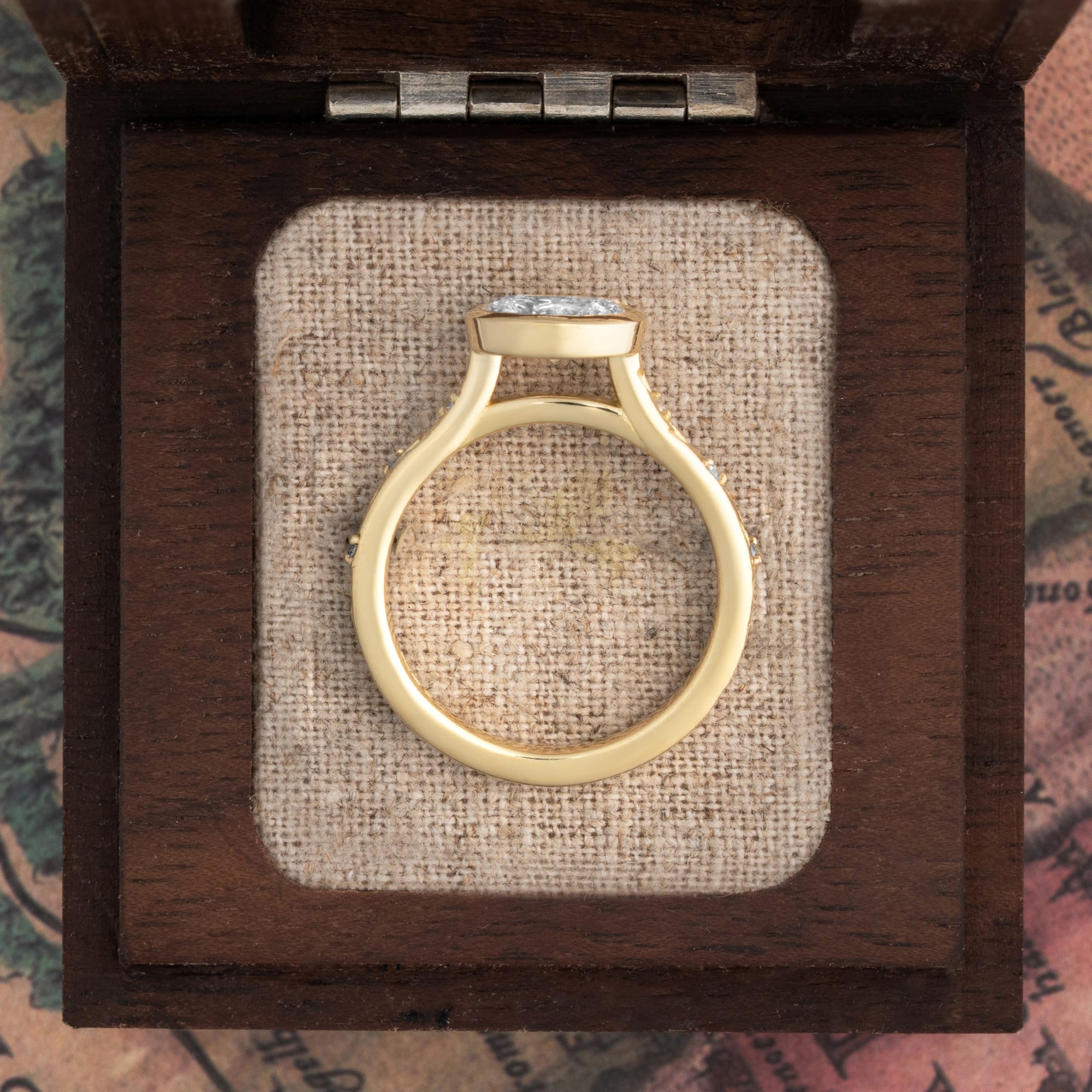 Oval bezel set vine engraved lab diamond ring  — 4