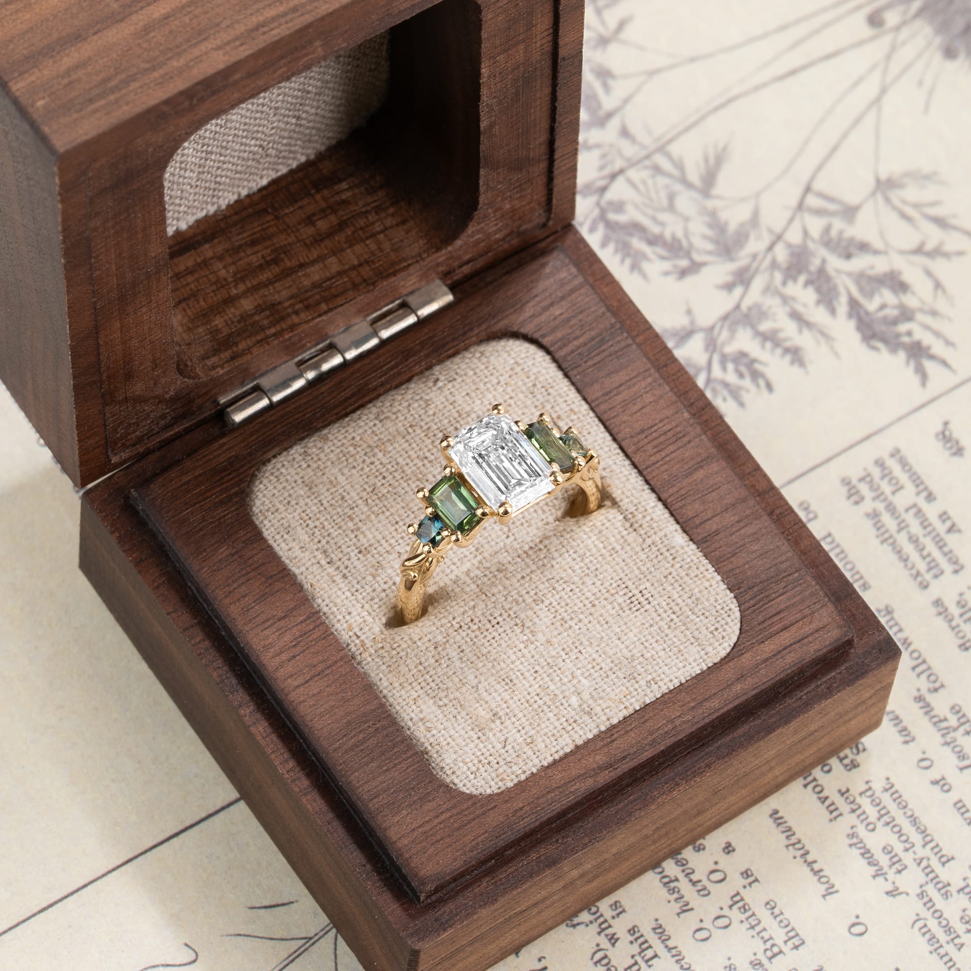 'Evermore' Diamond and sapphire ring — 2