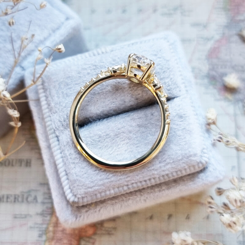 Oval lab grown diamond floral ring in 18ct yellow gold — 5