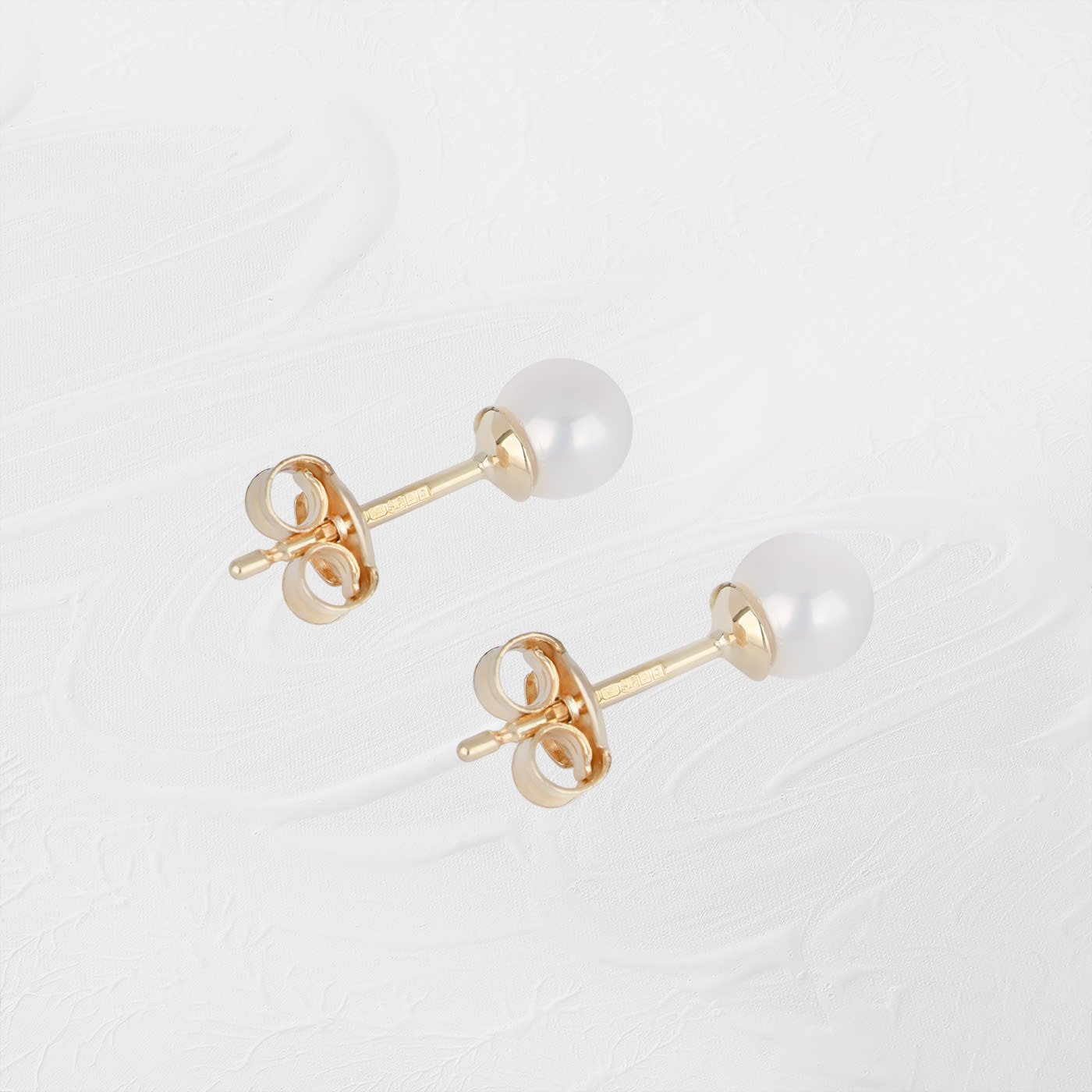 9ct Yellow 4mm White Fresh Water Pearl Stud — 3