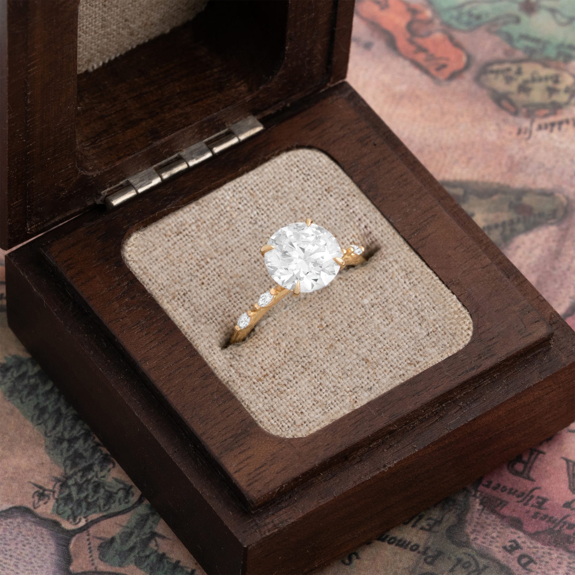 Round brilliant cut lab grown diamond ring — 3