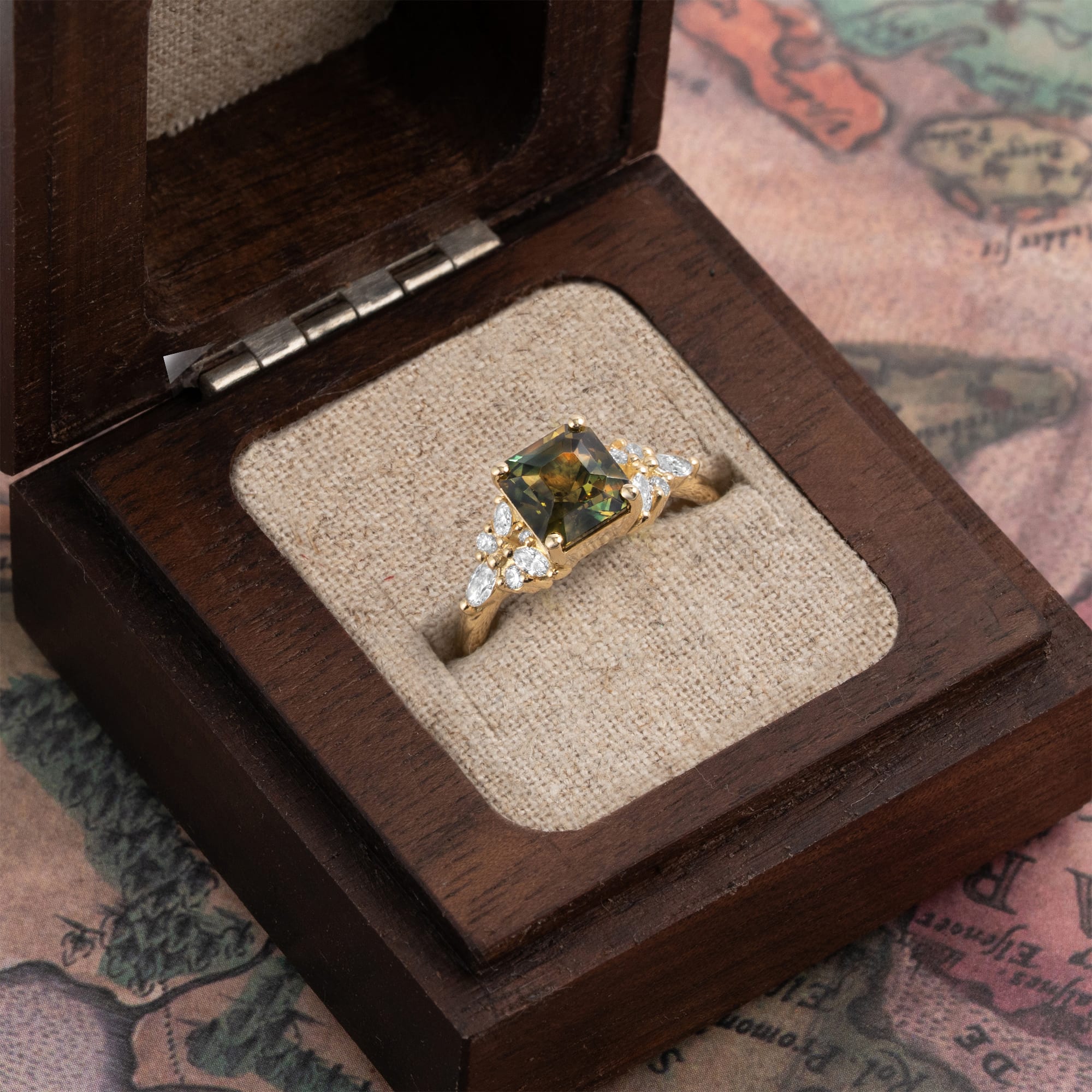 Unique striped parti sapphire and diamond ring — 4
