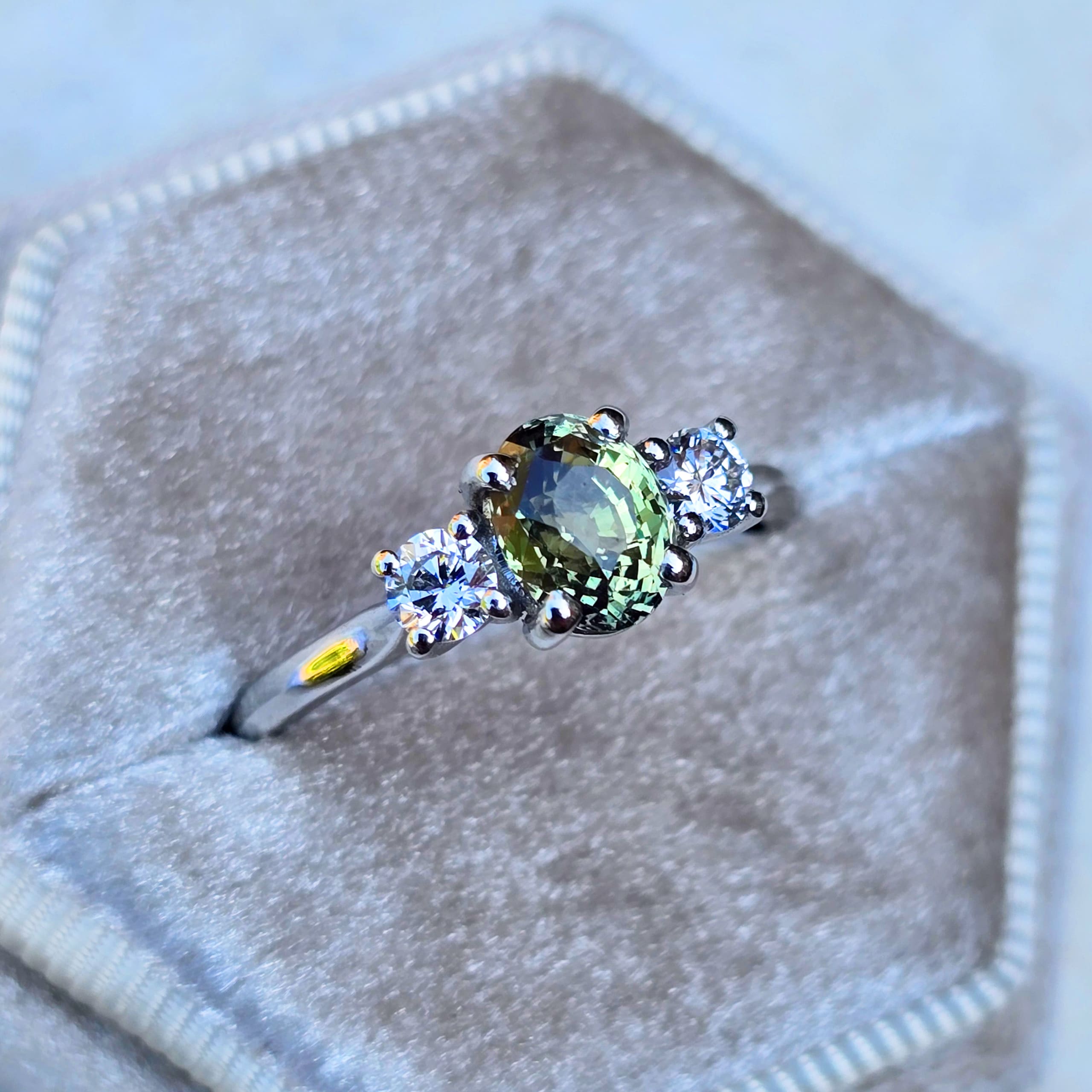 Natural Alexandrite and Diamond ring — 3