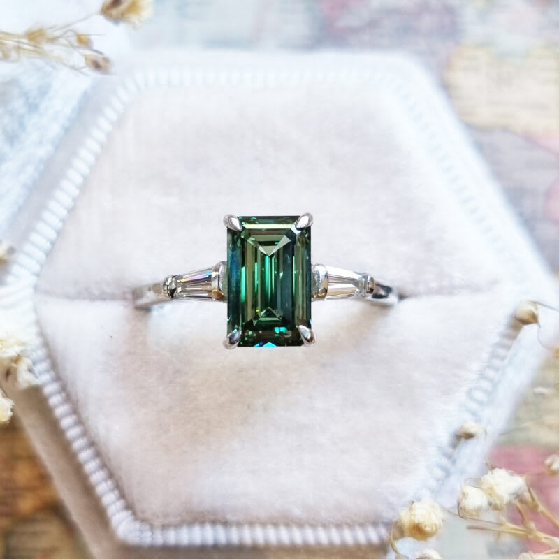 Lab grown forest green diamond trilogy ring in platinum — 1