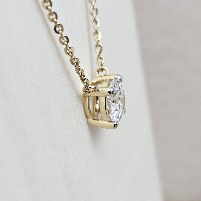 Lab grown diamond necklace in 14ct yellow gold — 2